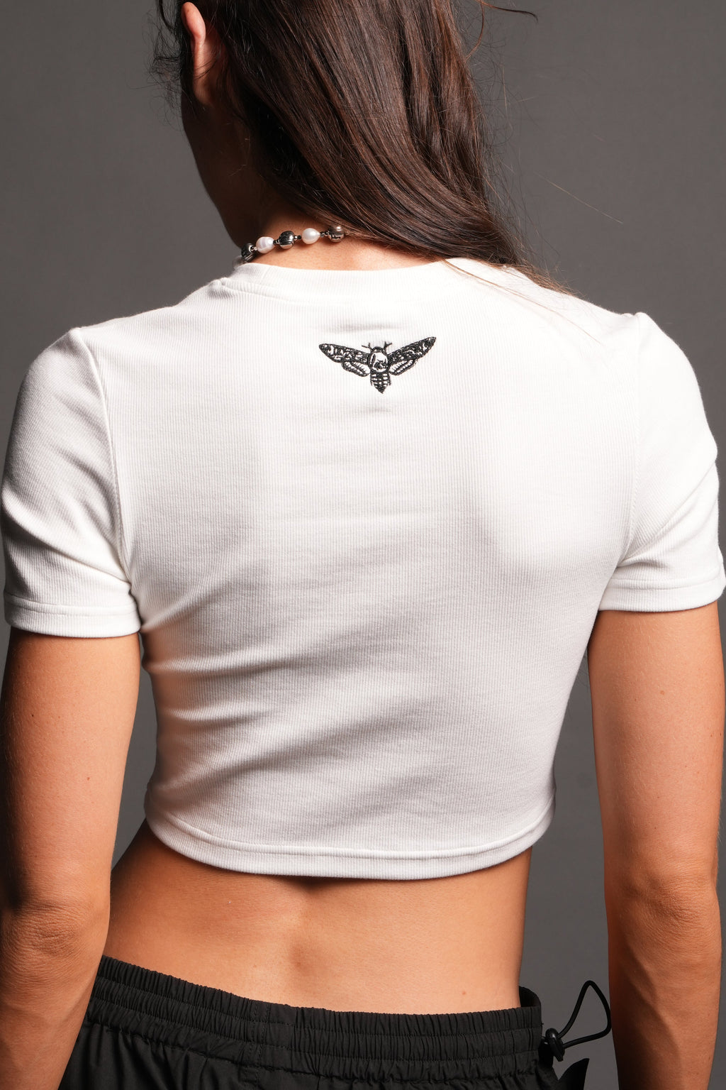She Pyramid  Ribbed Baby Tee In Stone — imagem 4