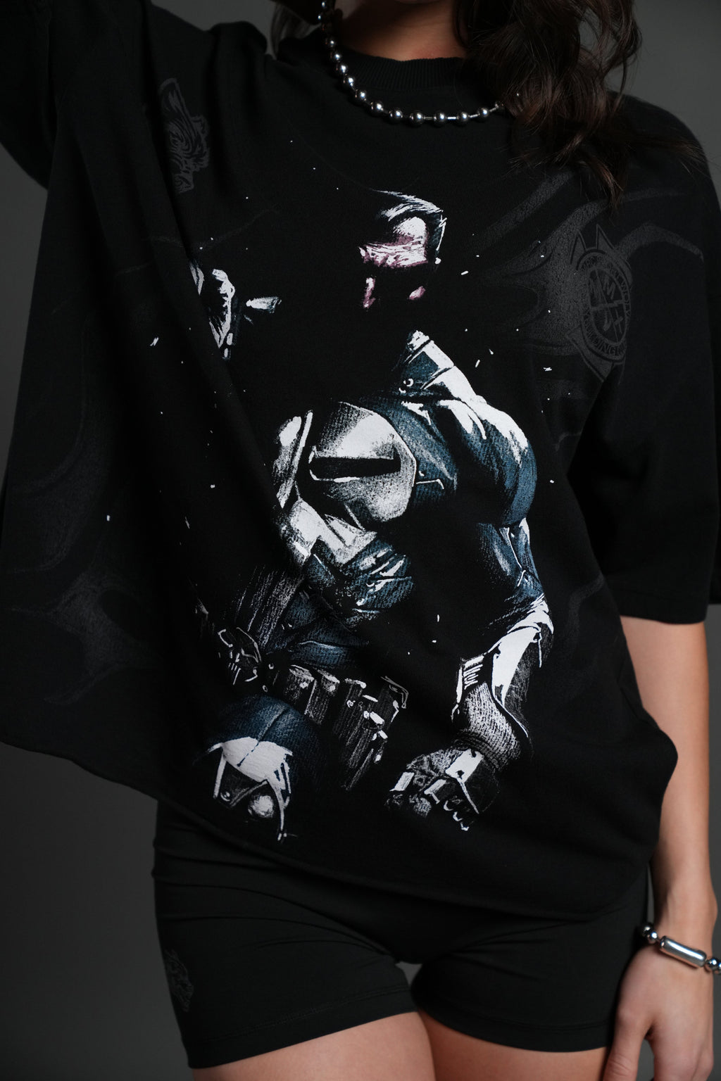 Punisher Grunge Mid-Length Raw Hem Tee in Black