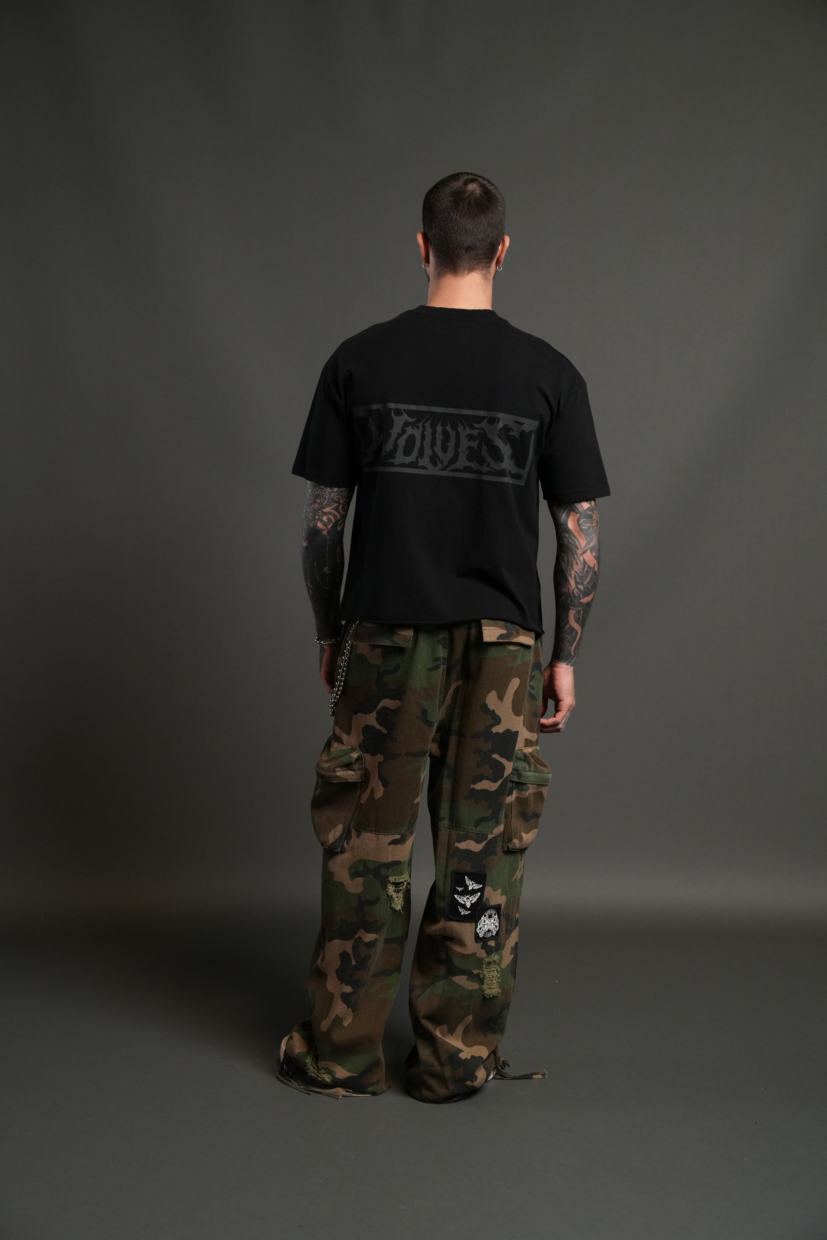 Punisher Grunge Mid-Length Raw Hem Tee in Black