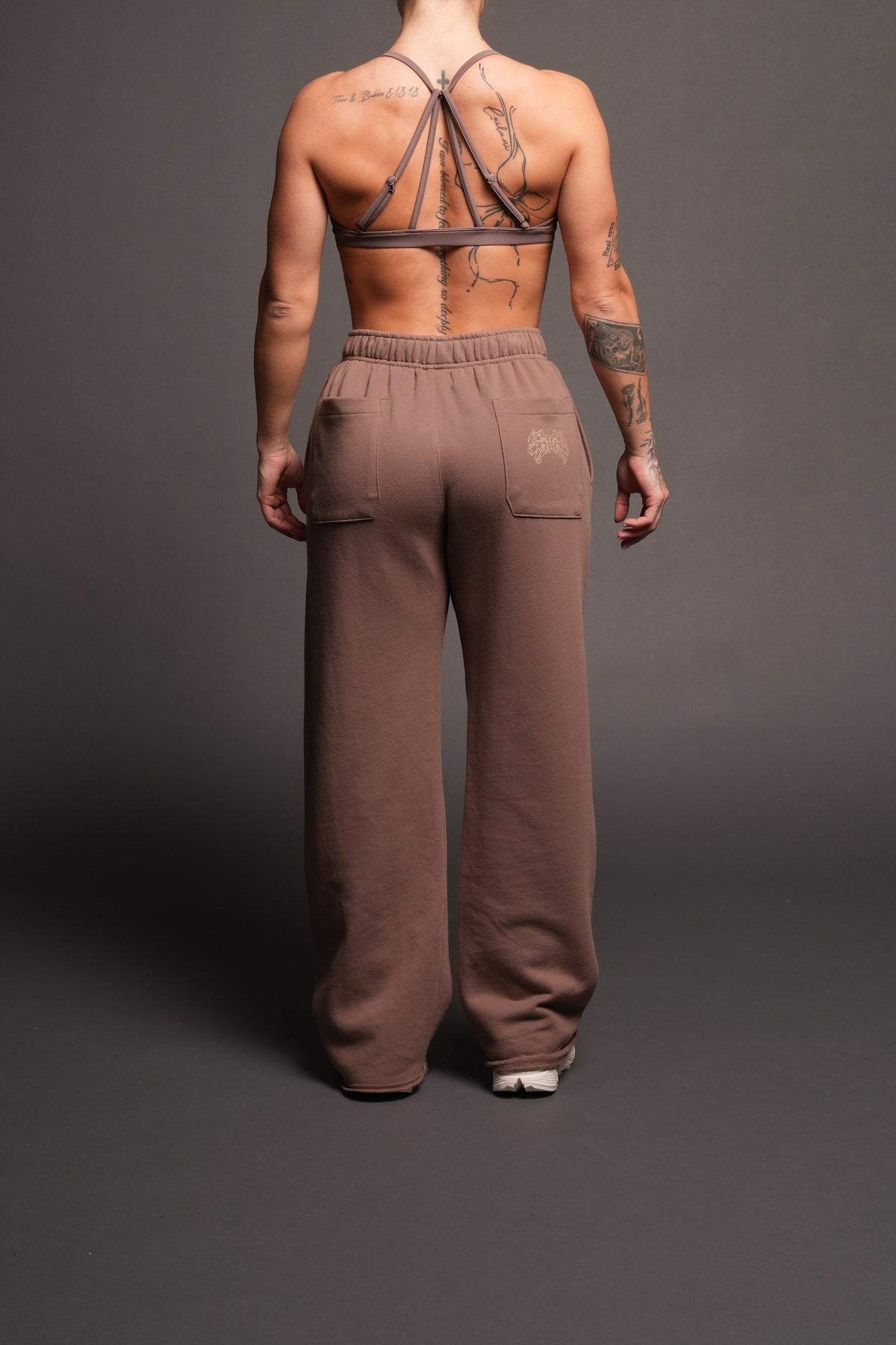 She Wolf Pyramid Big Cozy Sweats In Mojave Brown - imagem 4
