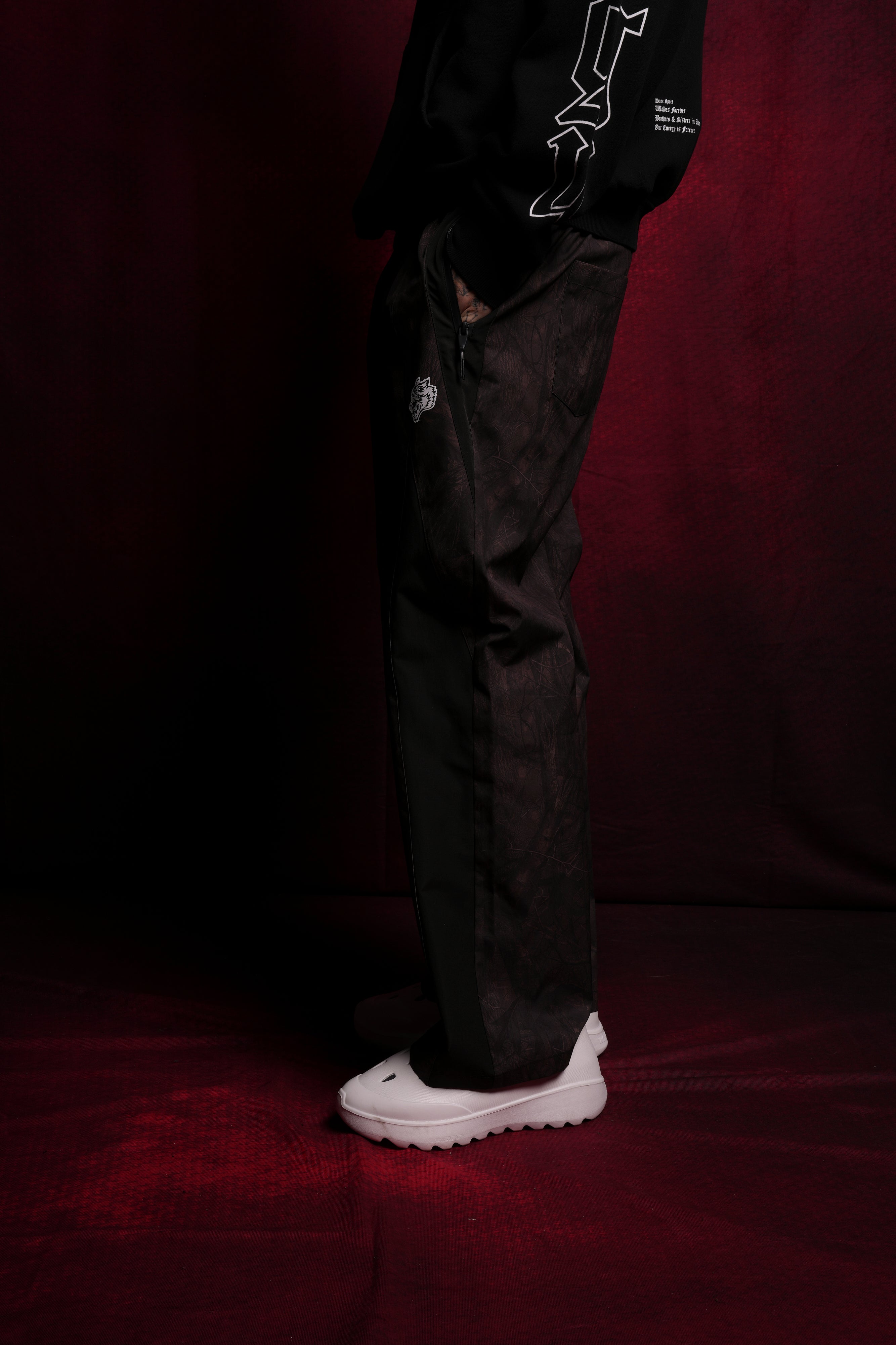 Dual Brolic Unisex Track Pants in Brown Driftwood Forest Camo — imagem 5