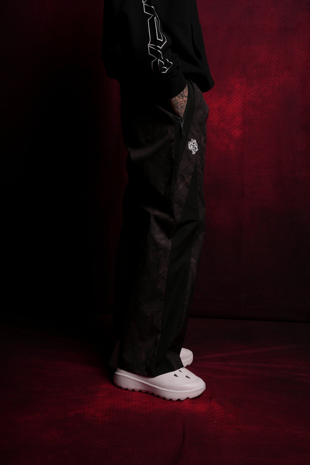 Dual Brolic Unisex Track Pants in Brown Driftwood Forest Camo — imagem 4