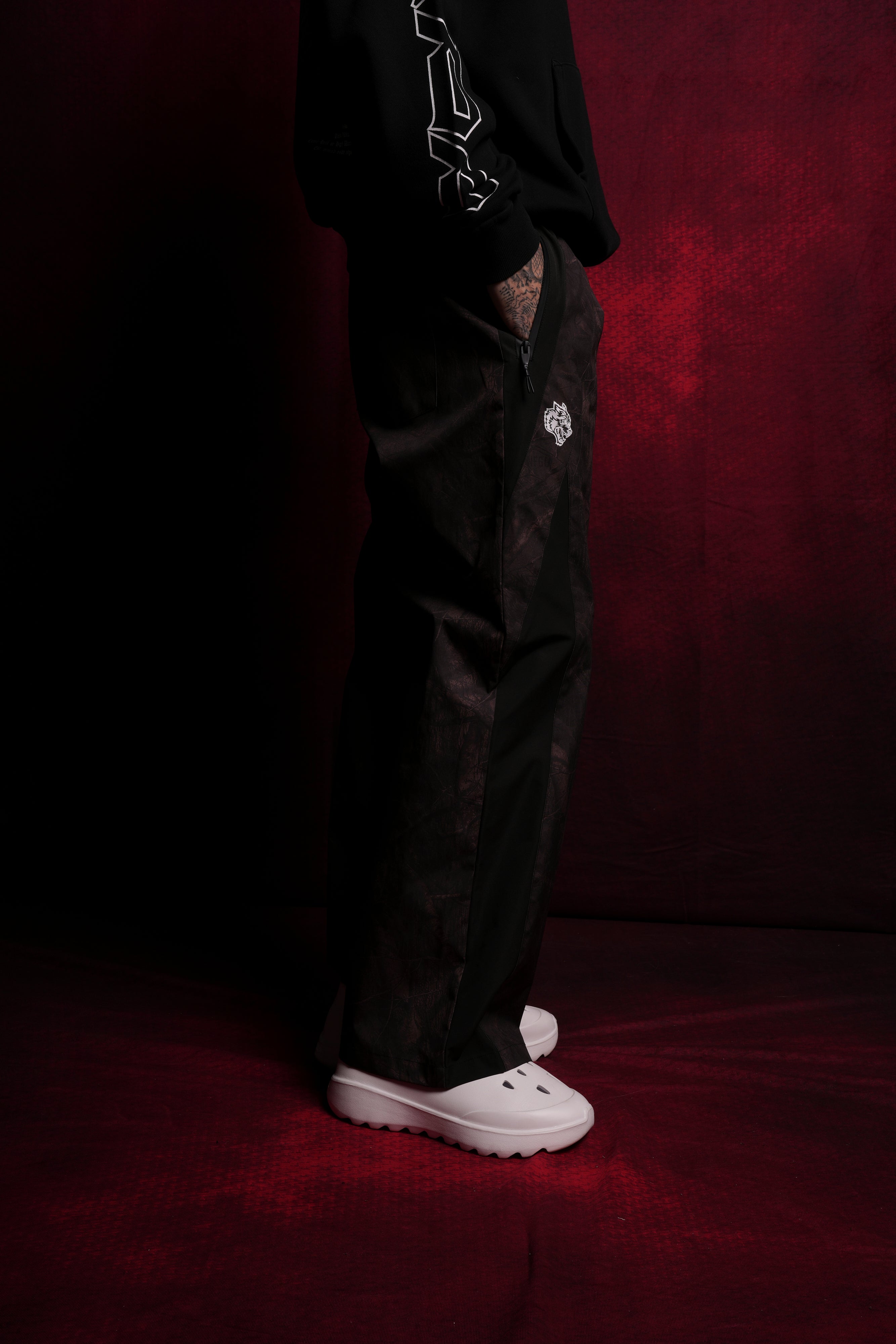 Dual Brolic Unisex Track Pants in Brown Driftwood Forest Camo — imagem 4