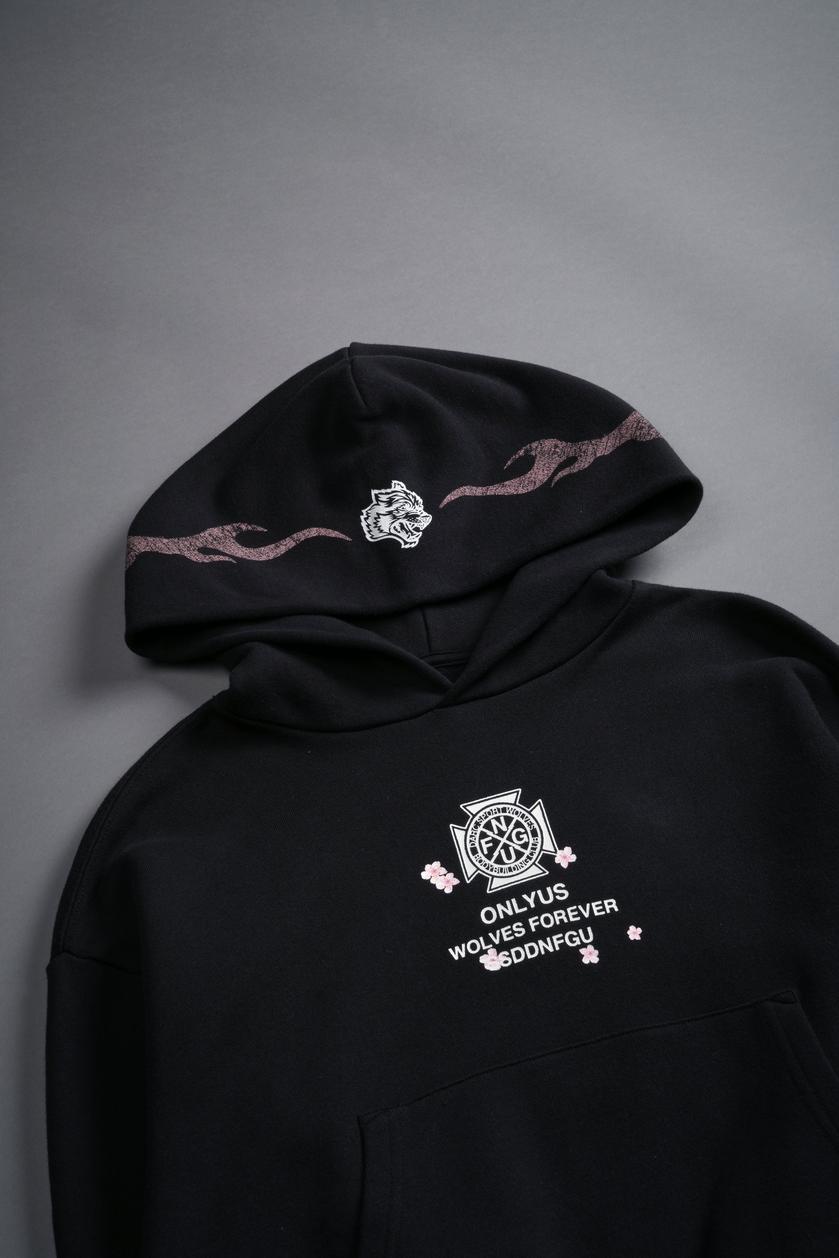 Our Fire V2 "Owen" (Cropped) Hoodie in Black — imagem 8
