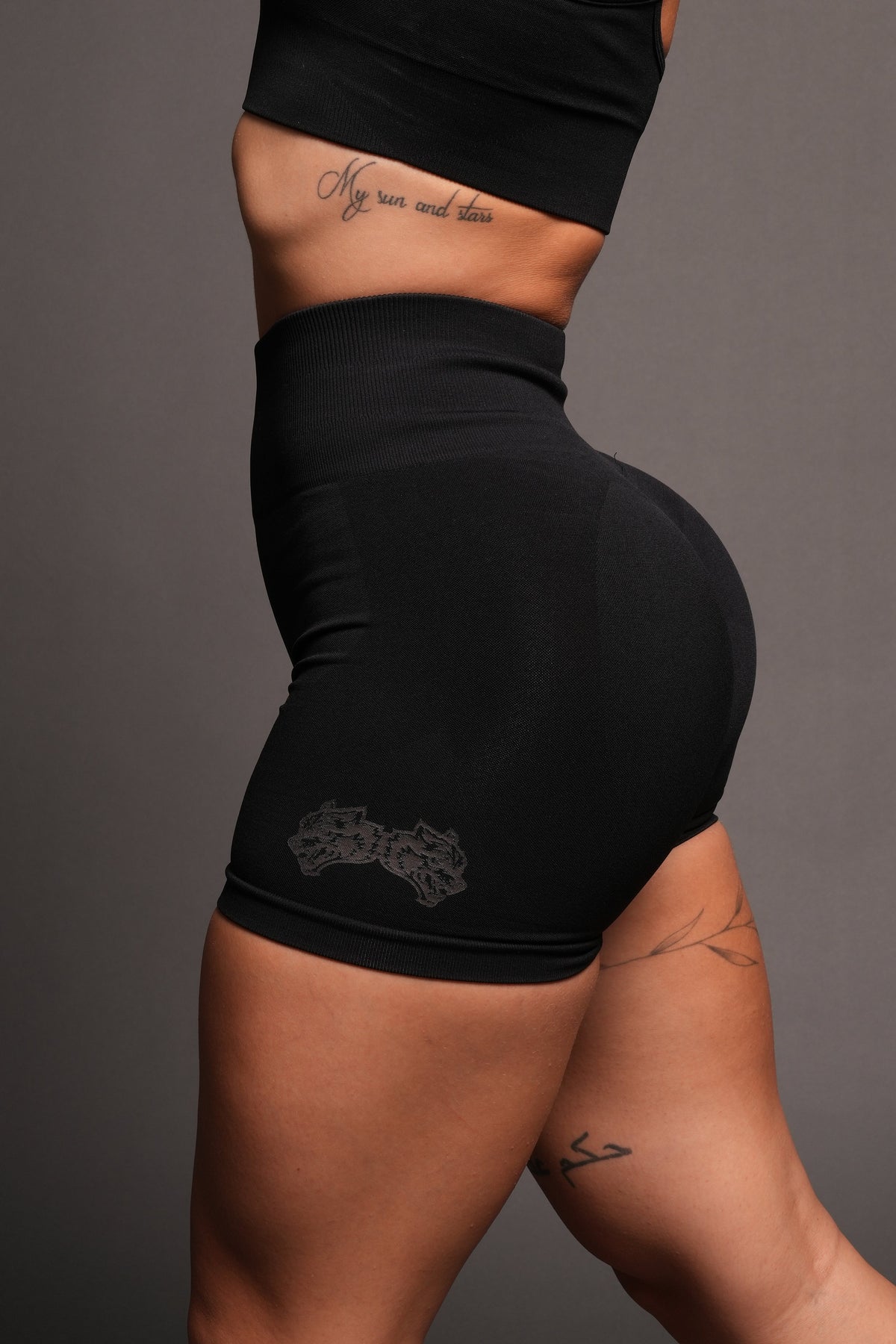 Dual She Wolf Seamless Everson Training Shorts In Black - imagem 1