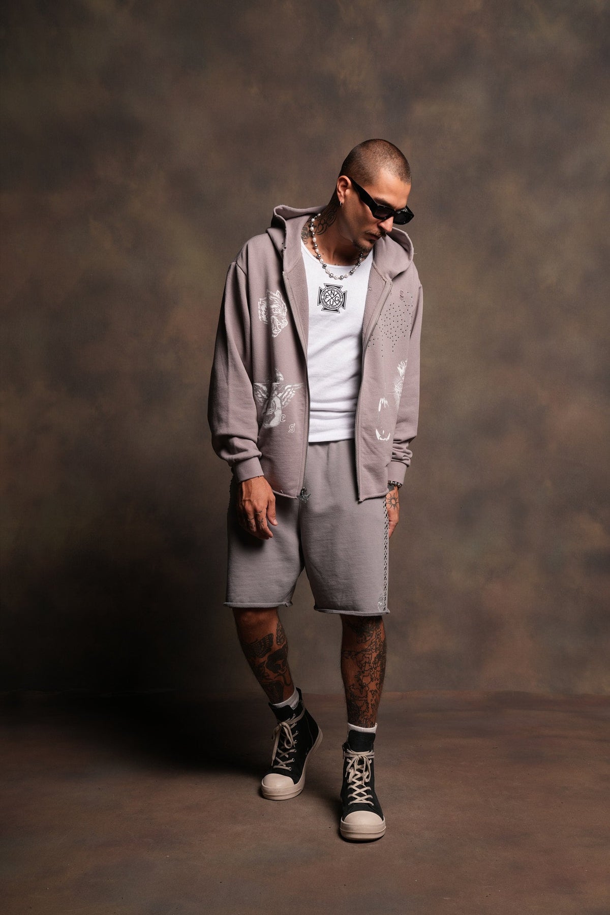 Darc Heaven Distressed Grunge Mid Length Raw Hem Zip Hoodie In Pale Gray