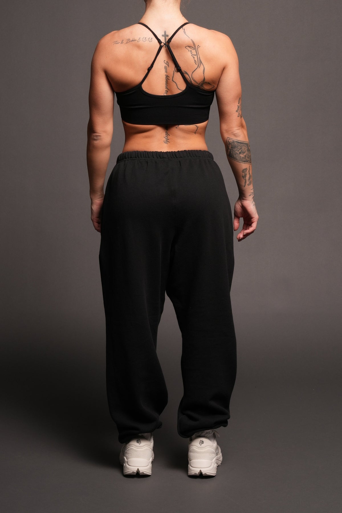 Dual Lightweight Lounger Sweat Pants In Black - imagem 4