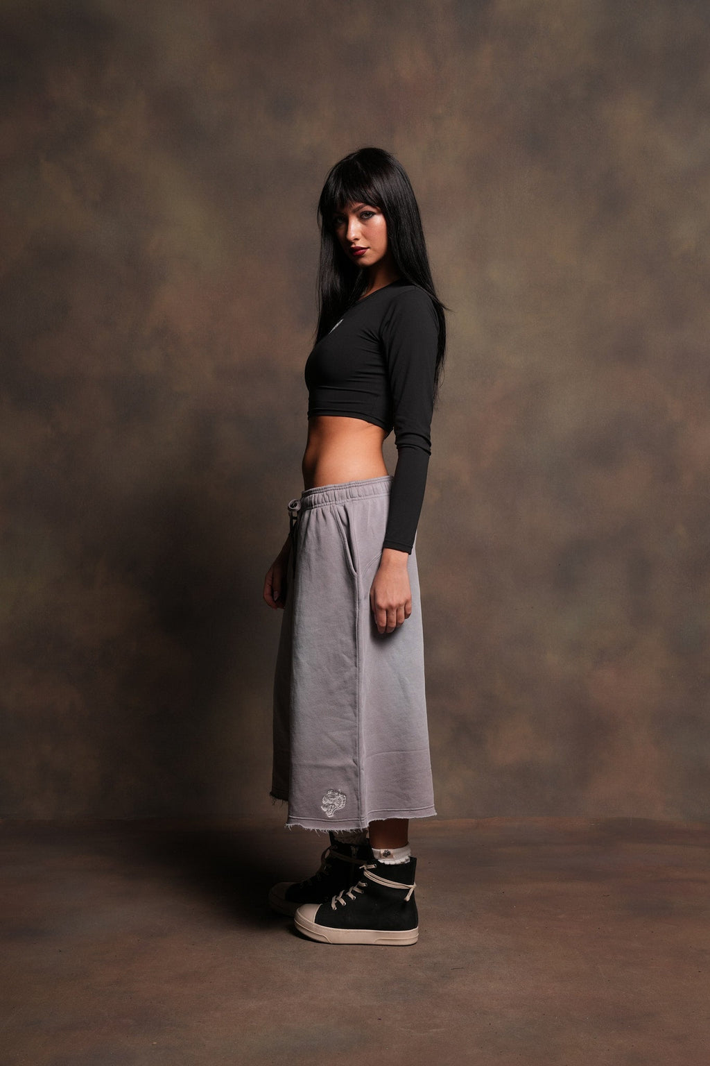 She Wolf Pyramid Energy Ls Top In Black