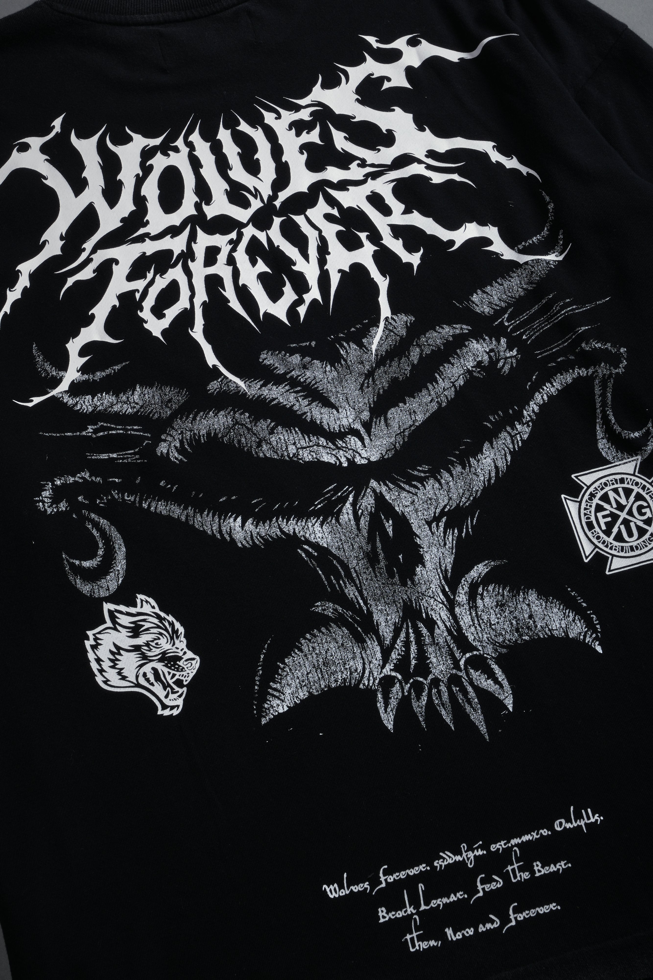 Feed the Beast Premium Oversized Tee in Black — imagem 11