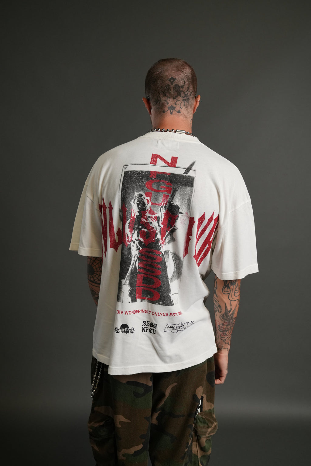 Born Darc "Premium" Oversized Tee in Cream — imagem 4