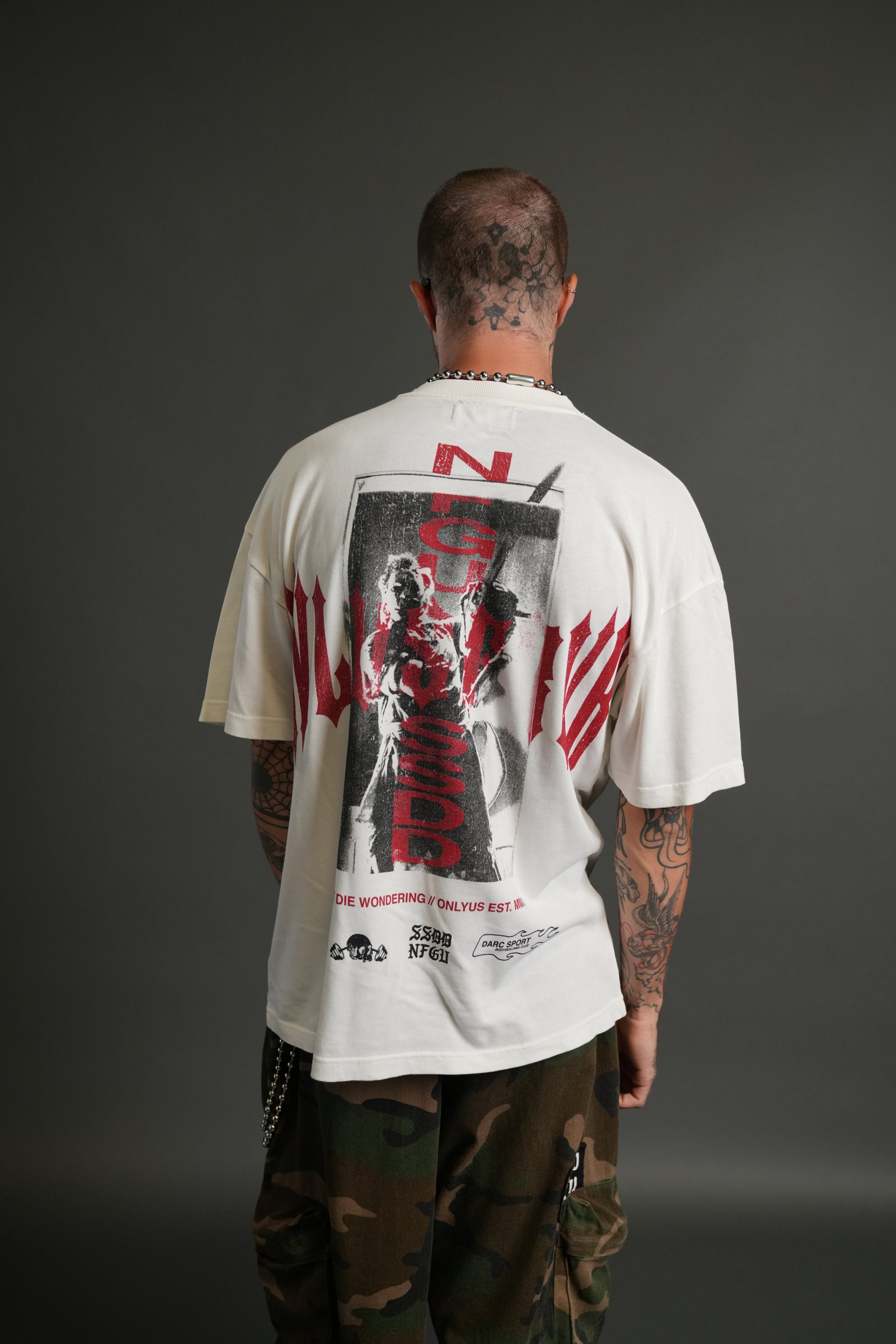 Born Darc "Premium" Oversized Tee in Cream — imagem 4