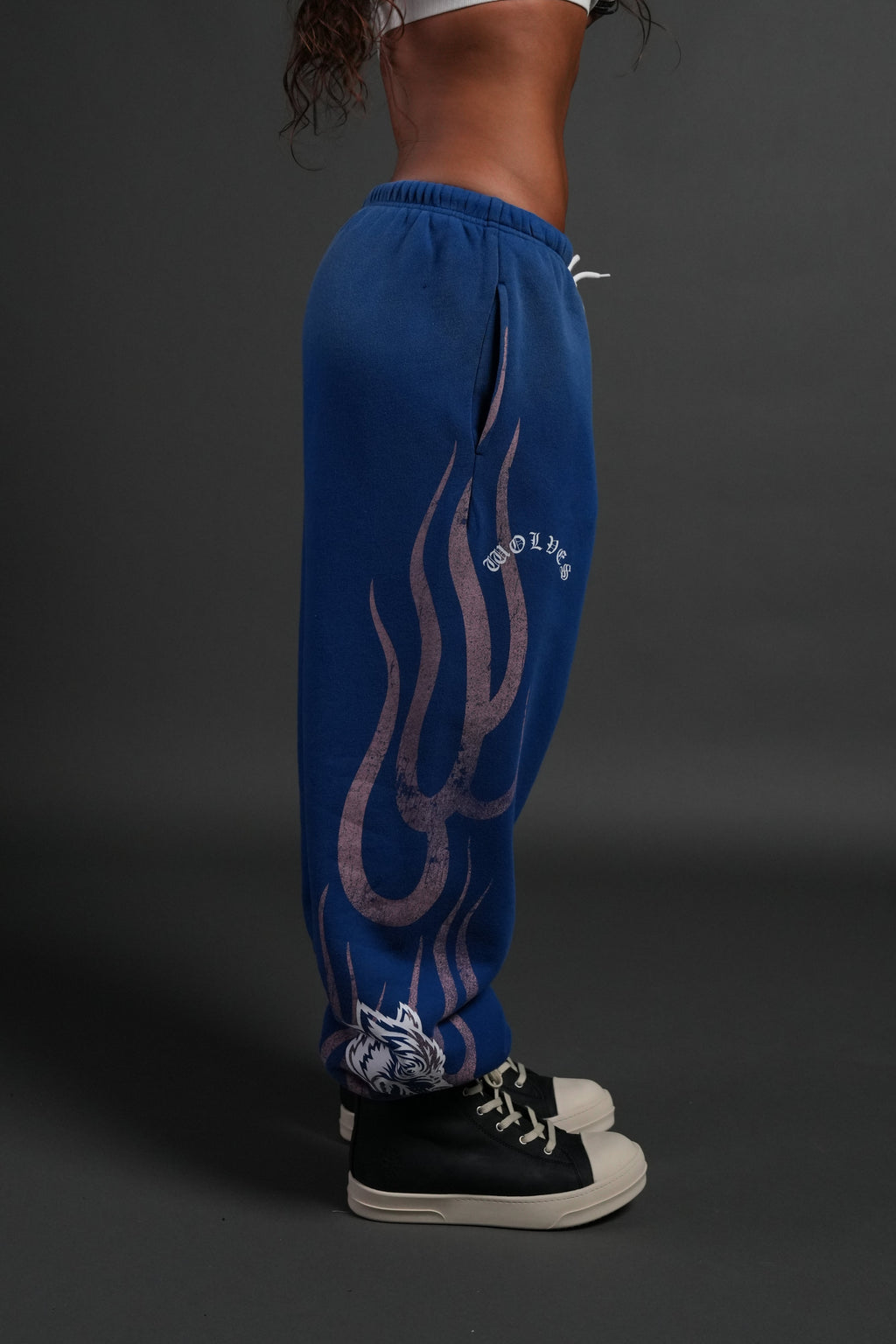Powerhouse of the Cherub Unisex Lightweight Lounger Sweat Pants in Darc Cobalt Drift Wash — imagem 11