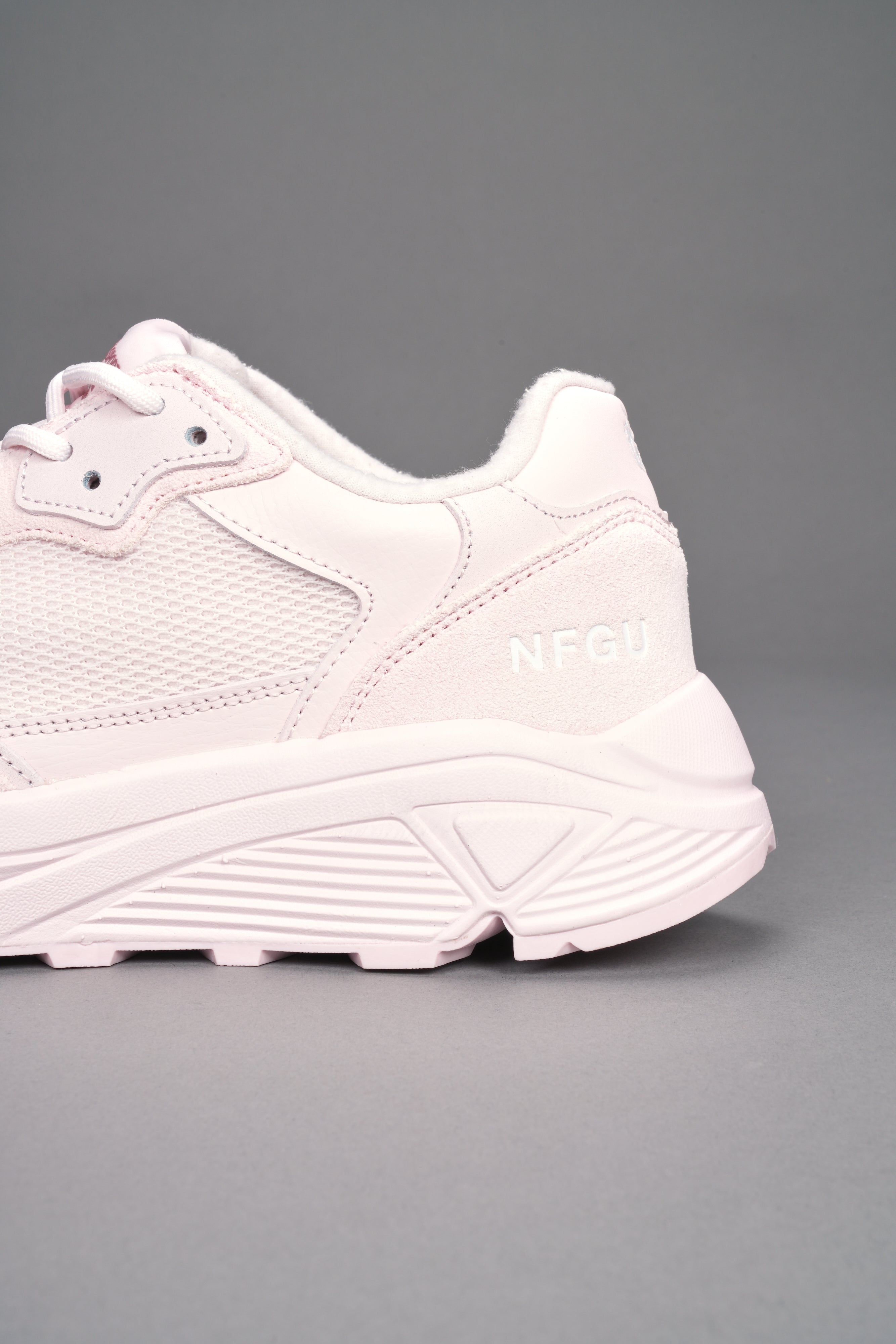 Run-1 Shoes in Cloud Pink — imagem 11