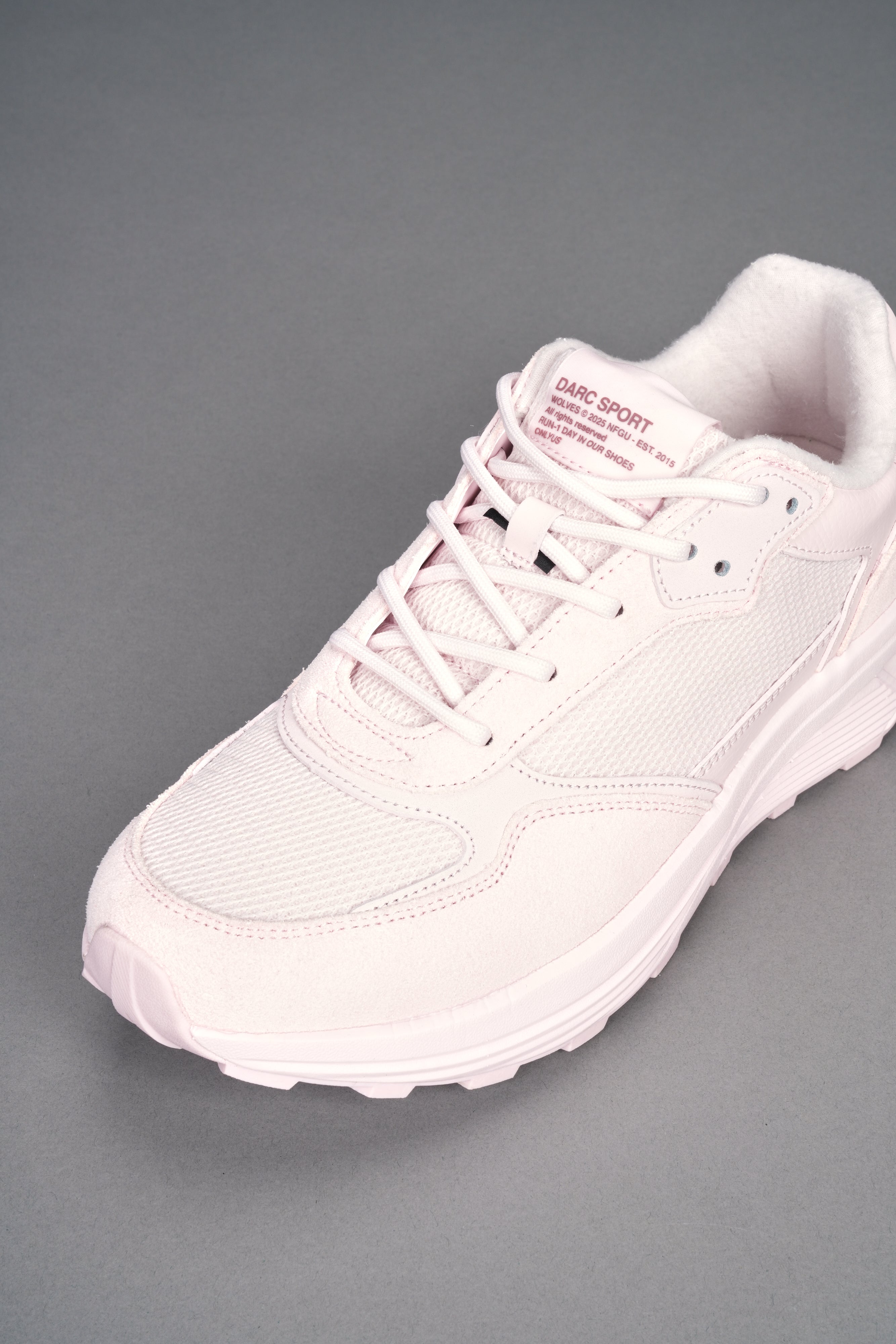 Run-1 Shoes in Cloud Pink — imagem 9