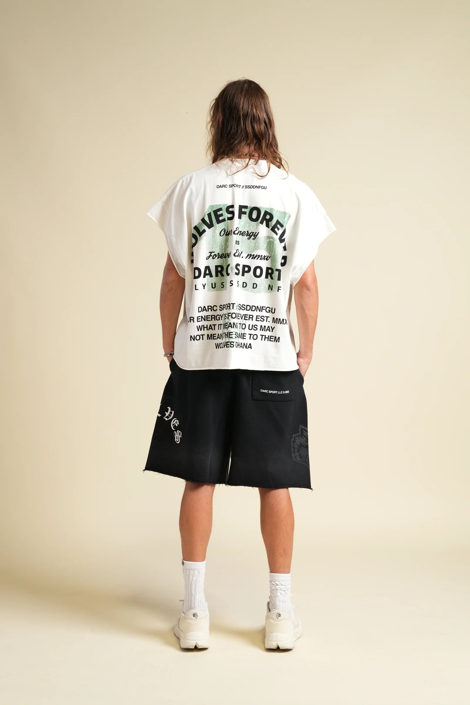 OHANA ENERGY "GRUNGE" CUT OFF TEE IN CREAM