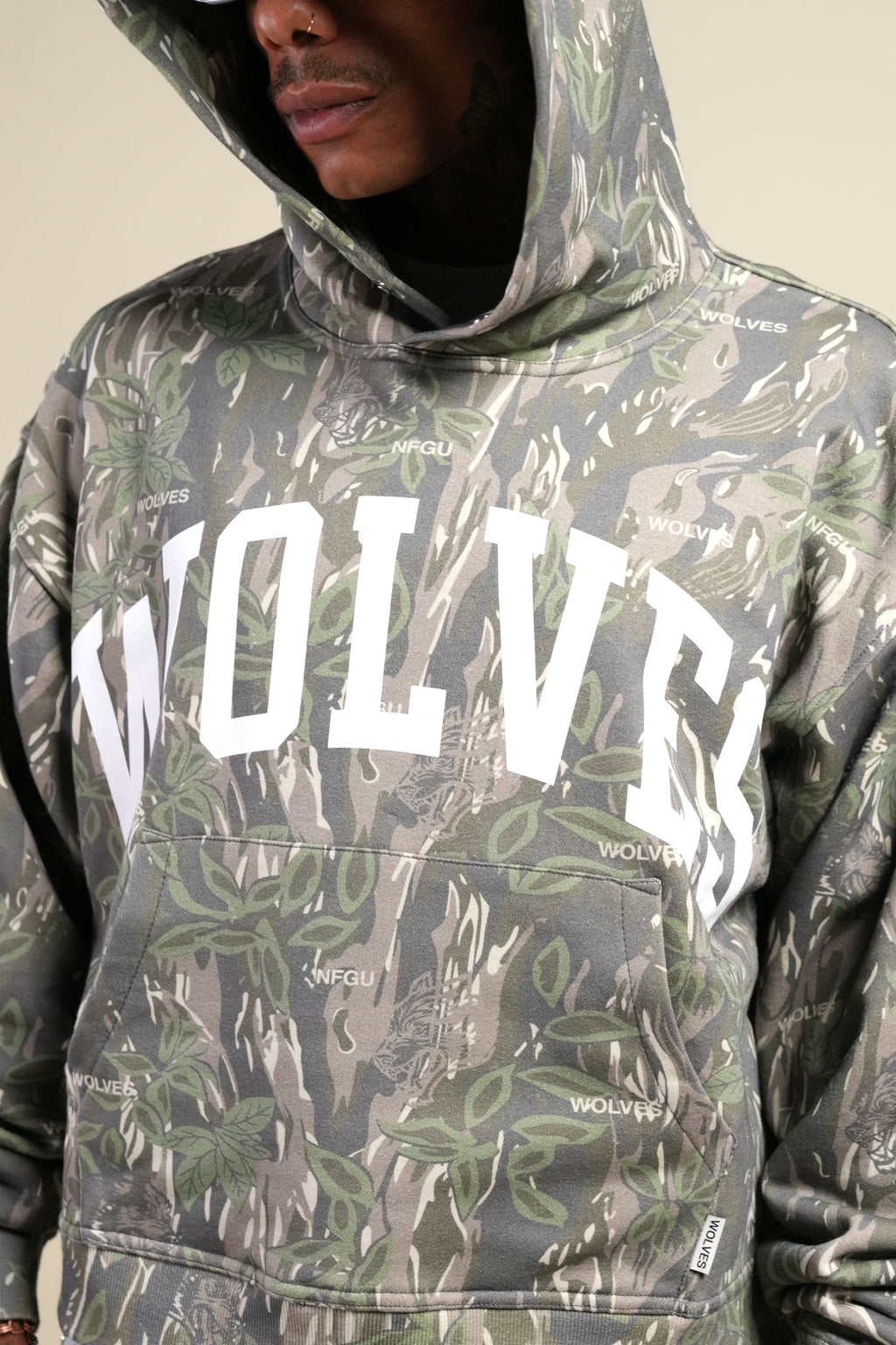 Only Loyalty Box Cut "Pierce" Hoodie in Norse Camo — imagem 7