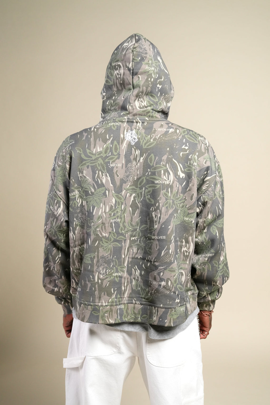 Only Loyalty Box Cut "Pierce" Hoodie in Norse Camo — imagem 2