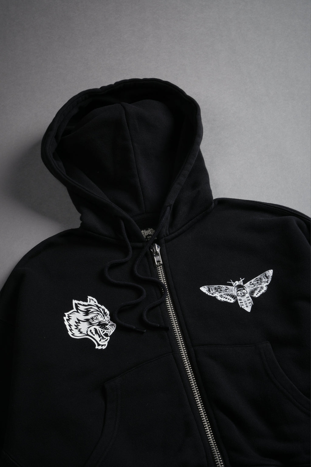 Single Wolf "Sage" Cropped Zip Hoodie in Black — imagem 8