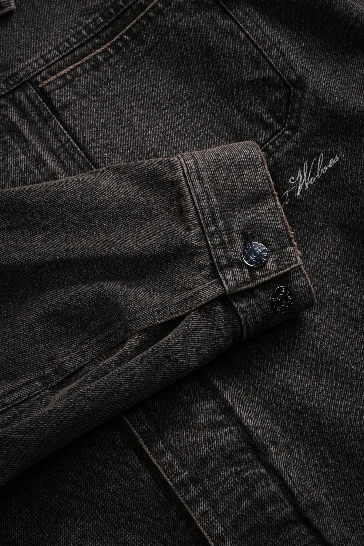 Darc Sport Wolves Jax Denim Jacket in Mojave Brown - imagem 18