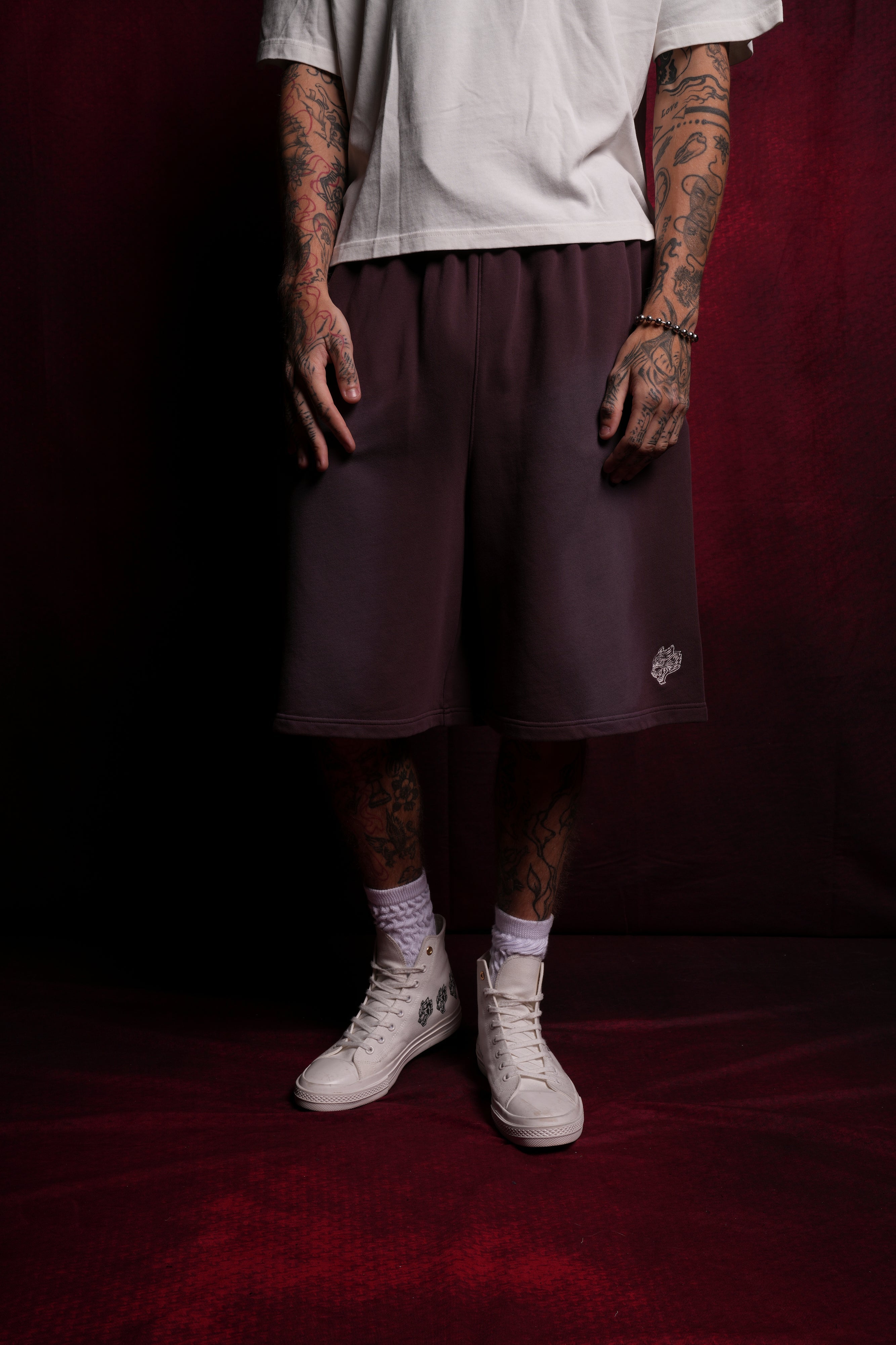 Dual Oversized Osiris Sweat Shorts in Darc Purple Sun Fade — imagem 3