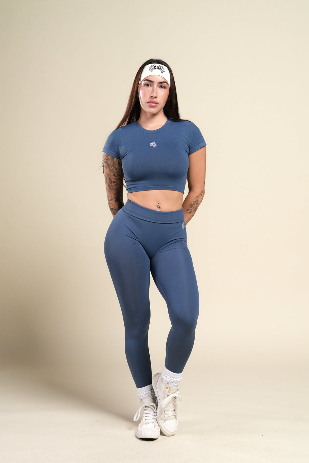 Wolf "Taylor" Soft Seamless Tee in Washed Denim — imagem 2