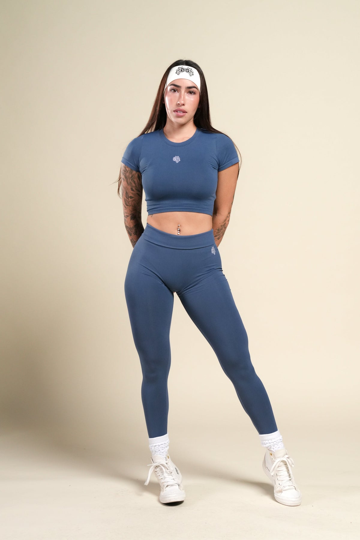 Wolf "Skylar" Soft Seamless Leggings in Washed Denim — imagem 6