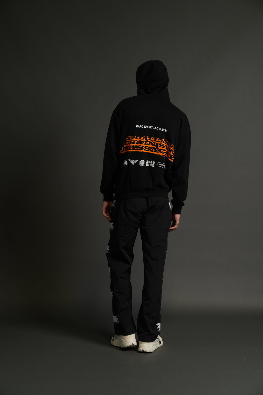 Massacre "Pierce" Hoodie in Black — imagem 6