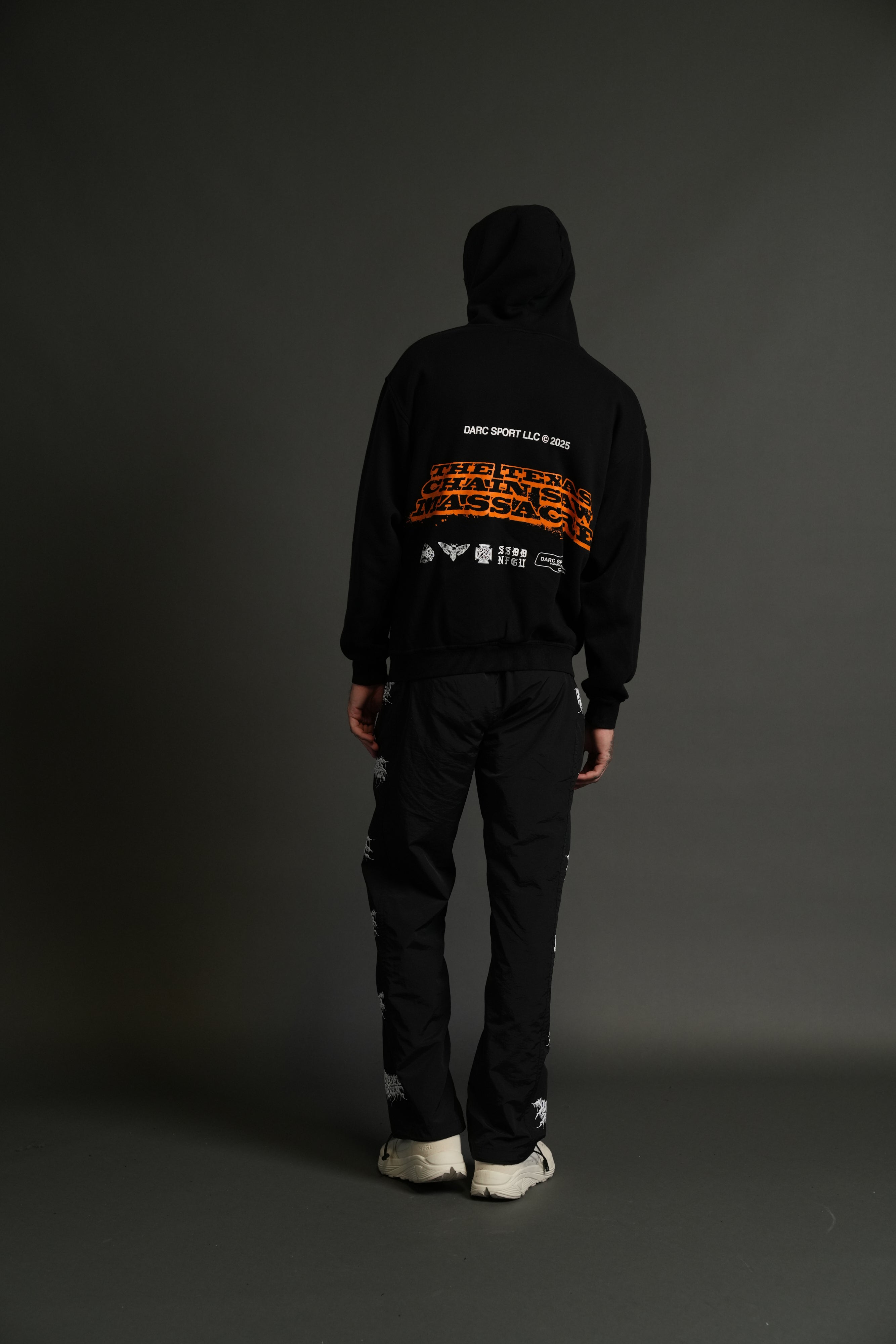 Massacre "Pierce" Hoodie in Black — imagem 6