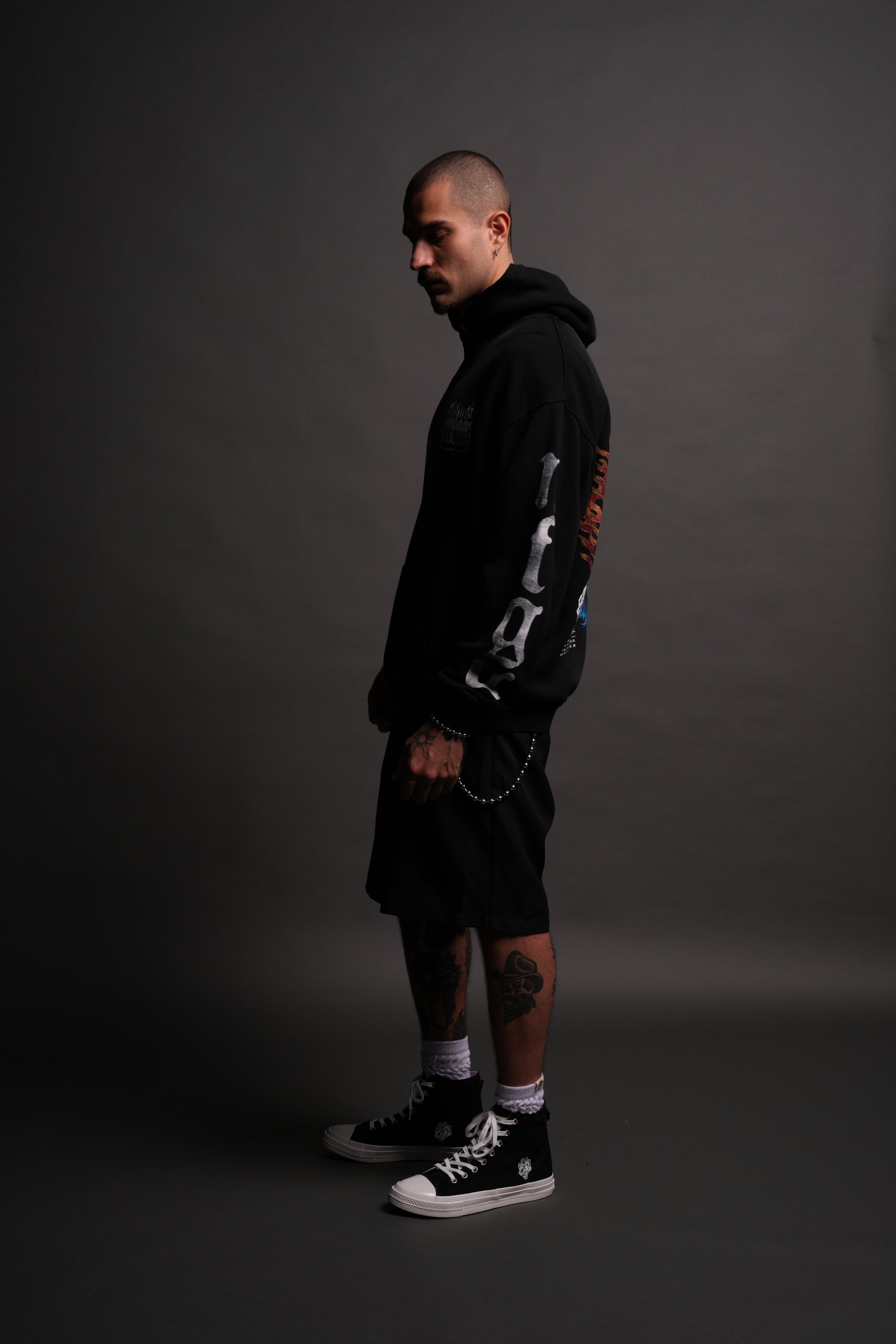 Death Wolf "Pierce" Hoodie in Black Spine Sun Fade — imagem 7