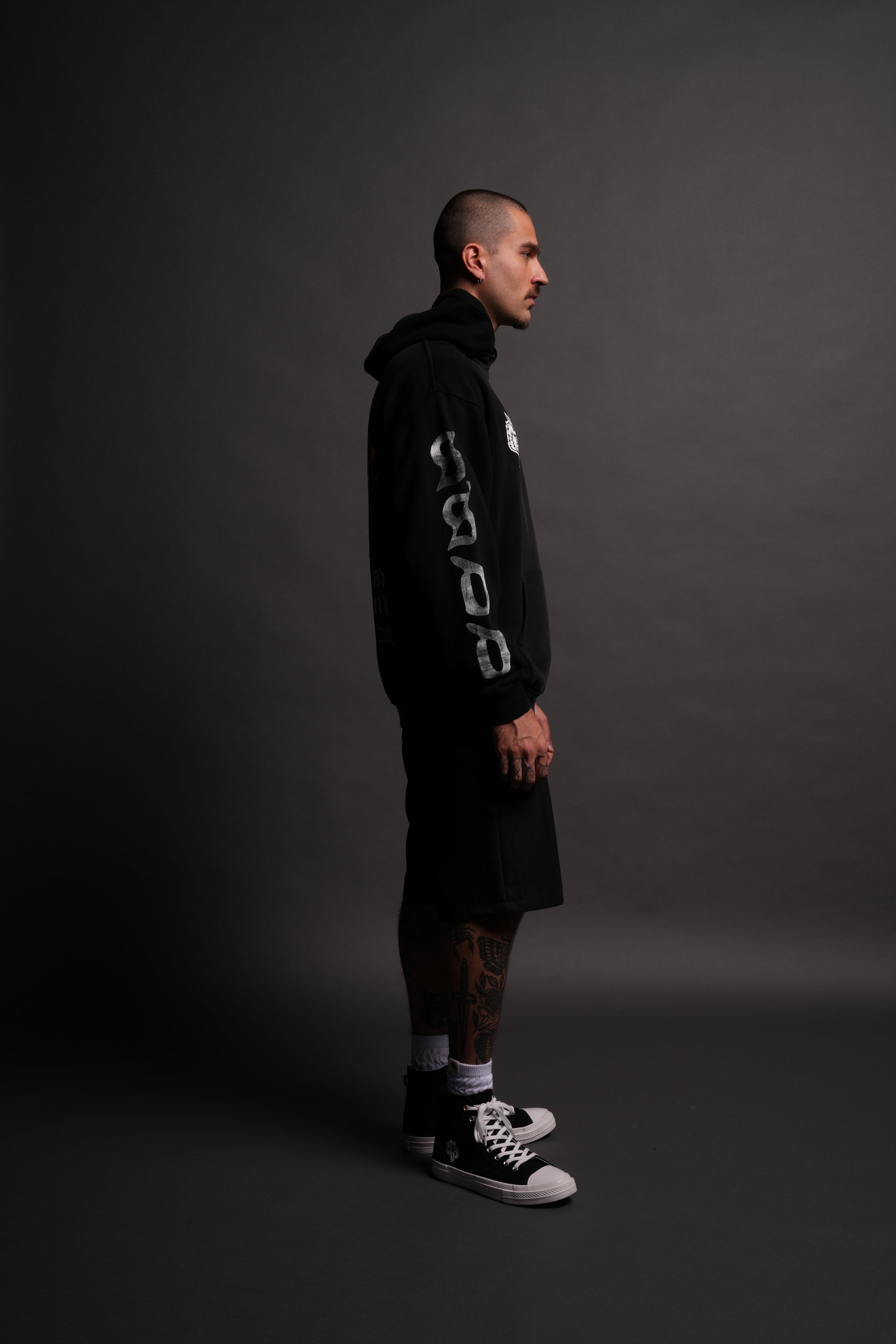 Death Wolf "Pierce" Hoodie in Black Spine Sun Fade — imagem 8