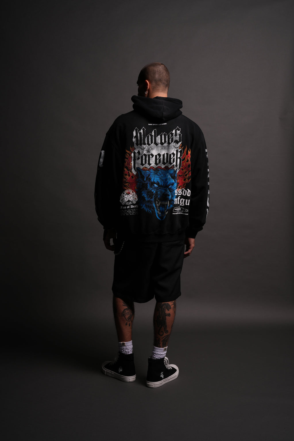 Death Wolf "Pierce" Hoodie in Black Spine Sun Fade — imagem 6