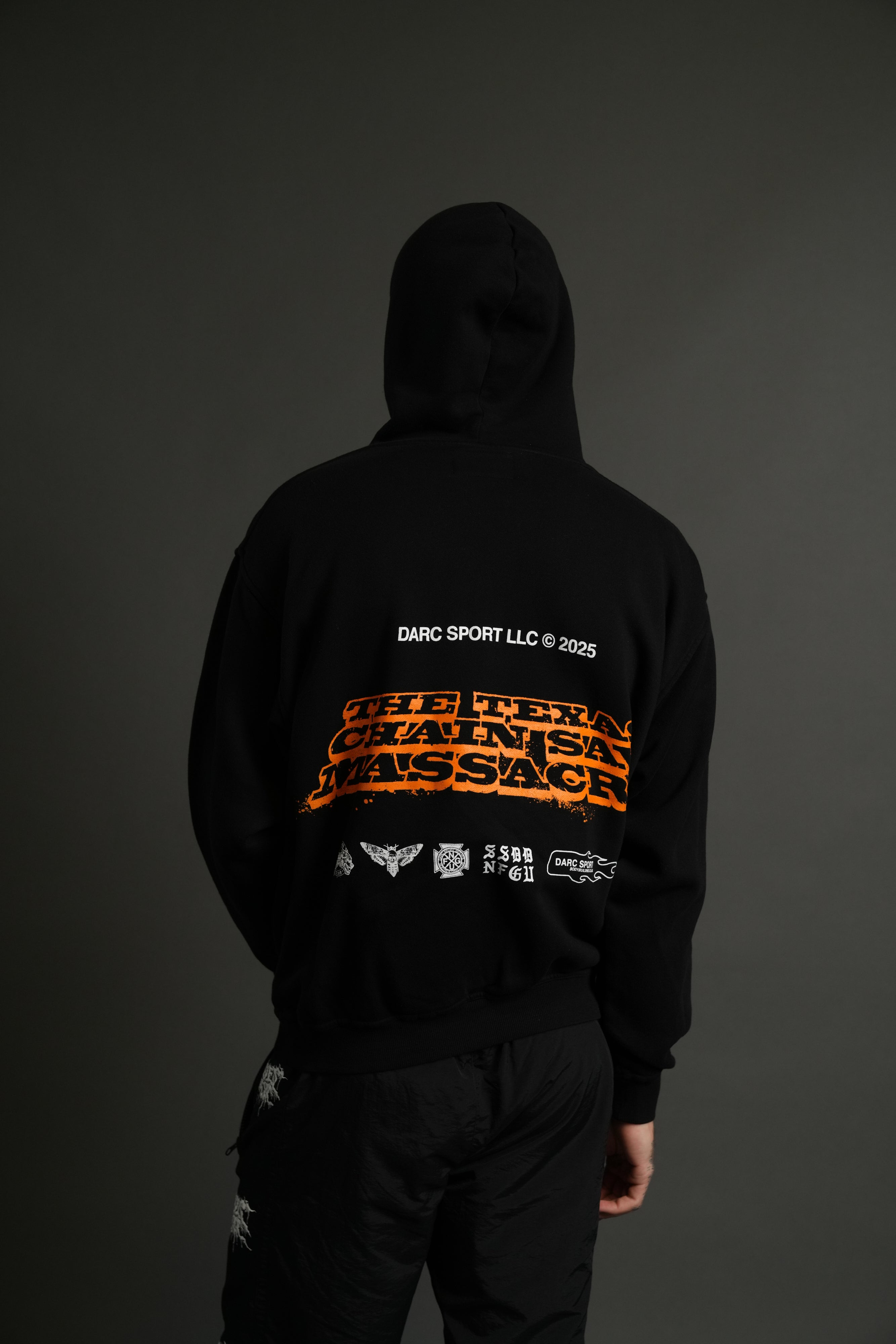 Massacre "Pierce" Hoodie in Black — imagem 2