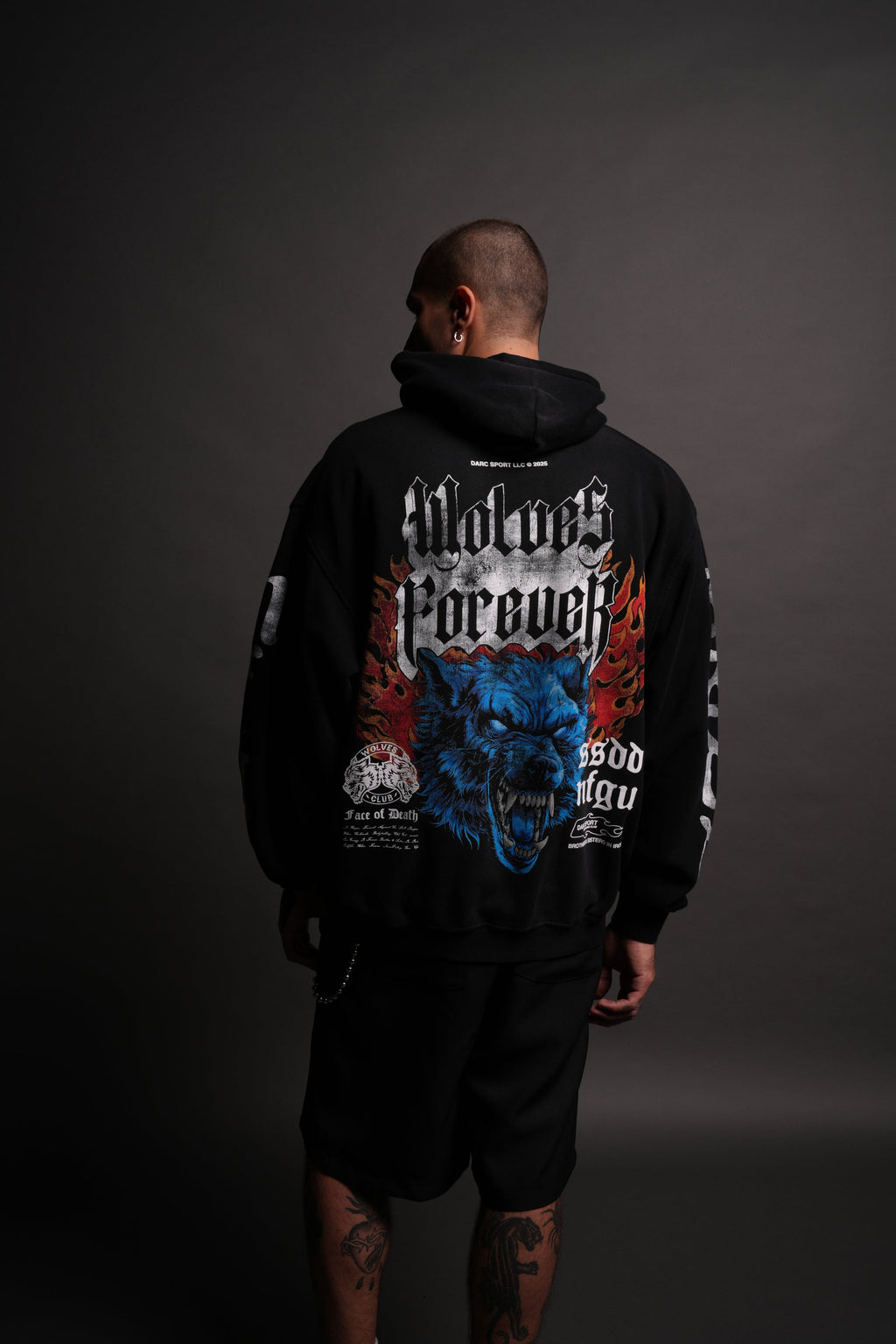 Death Wolf "Pierce" Hoodie in Black Spine Sun Fade — imagem 4