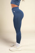 Wolf "Skylar" Soft Seamless Leggings in Washed Denim — imagem principal