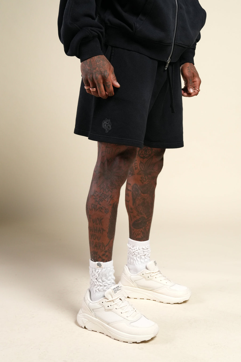 Dual Oversized Post Lounge Sweat Shorts in Black Sun Fade/Black — imagem 13