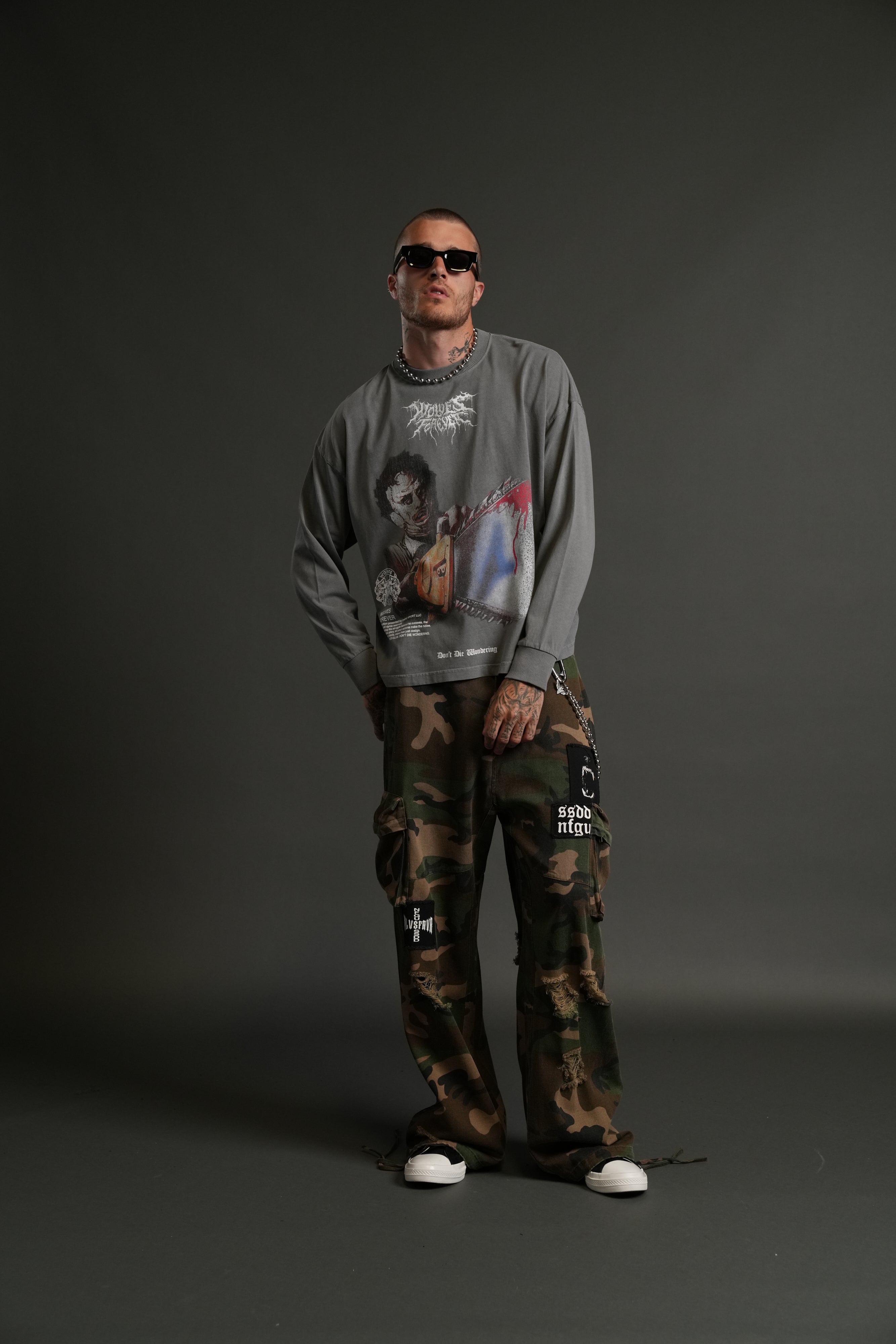 Nightmare Grunge "Box Cut" L/S Tee in Dove Gray — imagem 4
