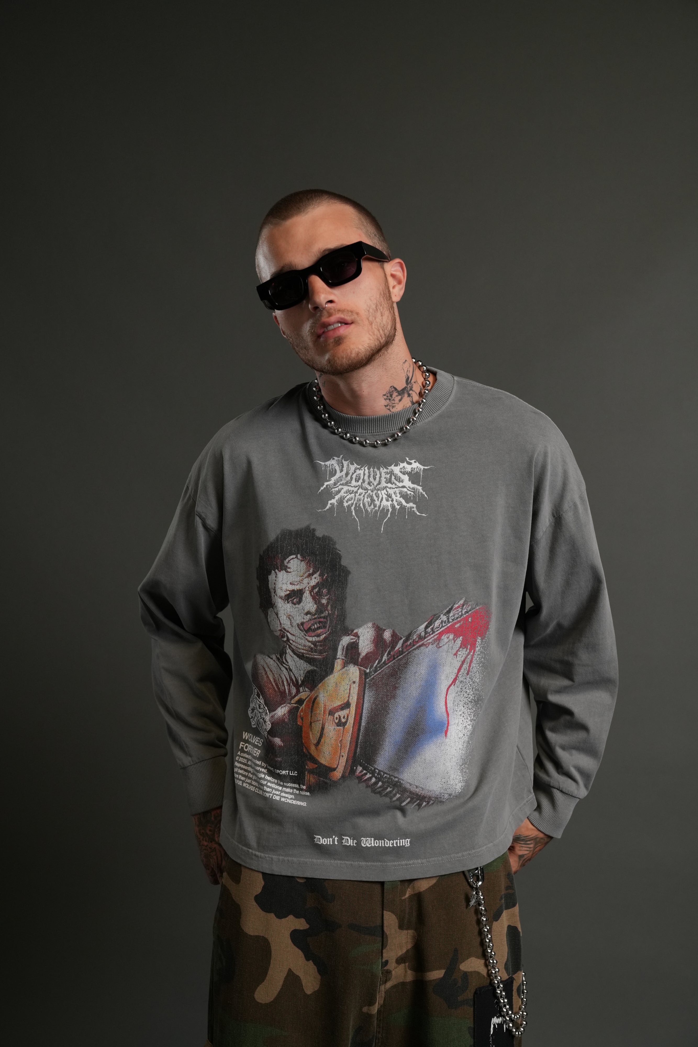 Nightmare Grunge "Box Cut" L/S Tee in Dove Gray — imagem 2