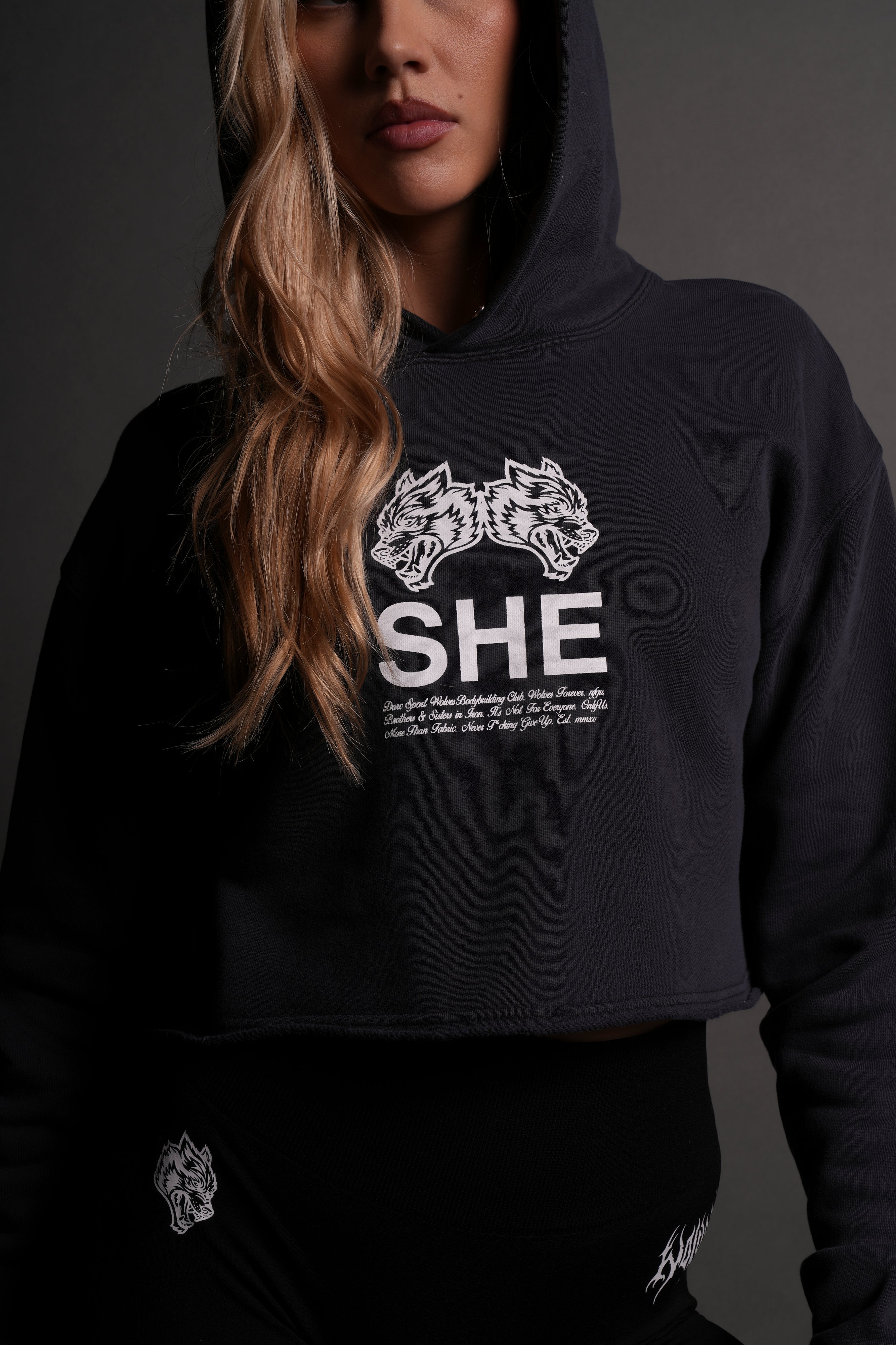 Gritty "Pierce" (Cropped) Hoodie in Midnight Blue — imagem 9