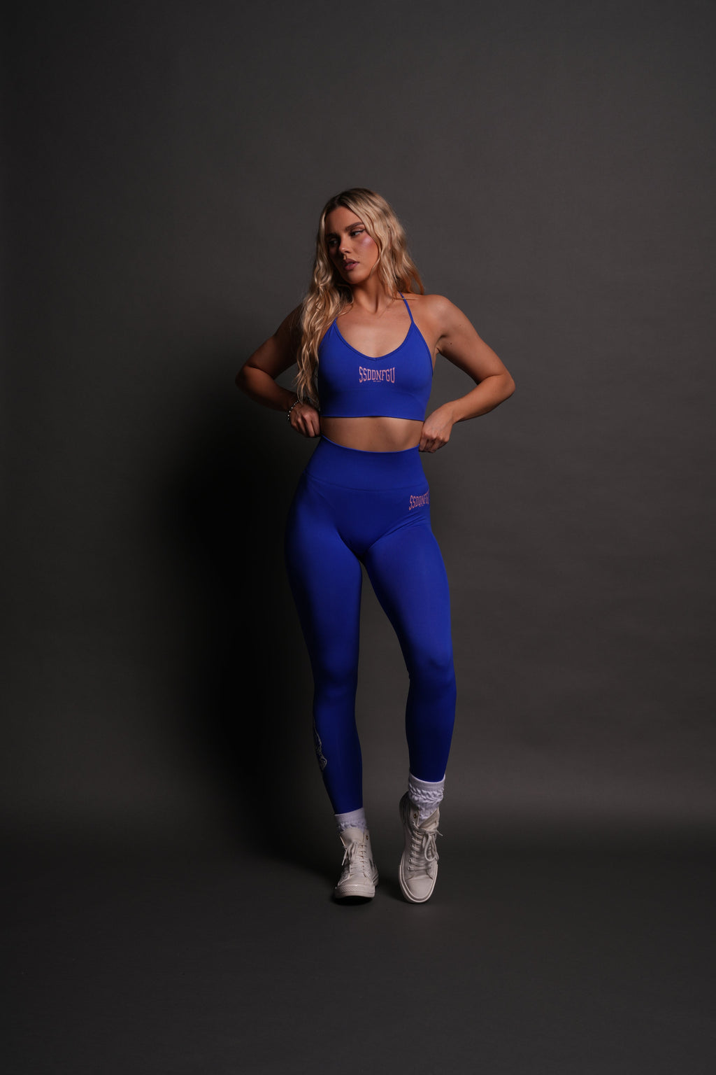 SSDDNFGU FRVR "Everson Seamless" Sports Bra in Cobalt — imagem 5