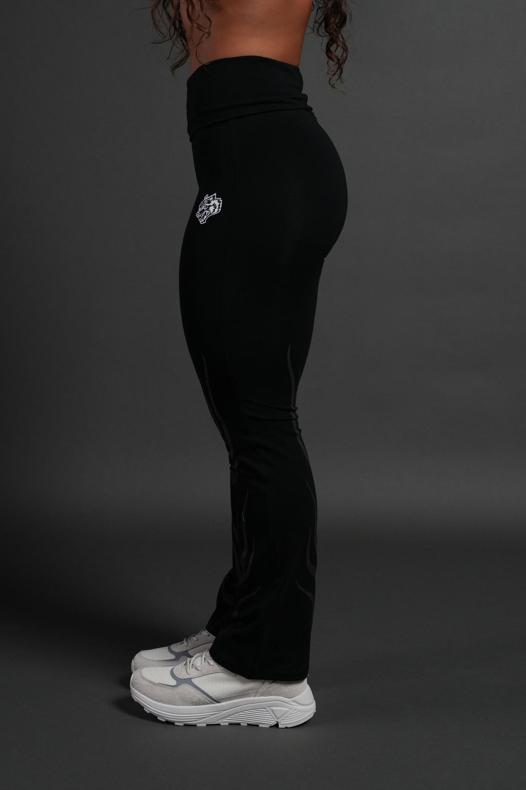 Hellfire Romy Foldover Pants in Black - imagem 2
