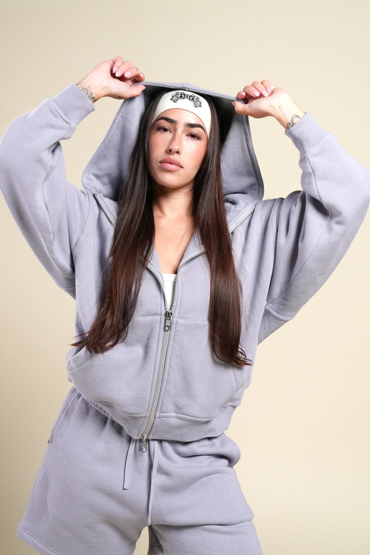 Cursive Wolves "Anya" Premium Double Zip Hoodie in Sport Gray — imagem principal