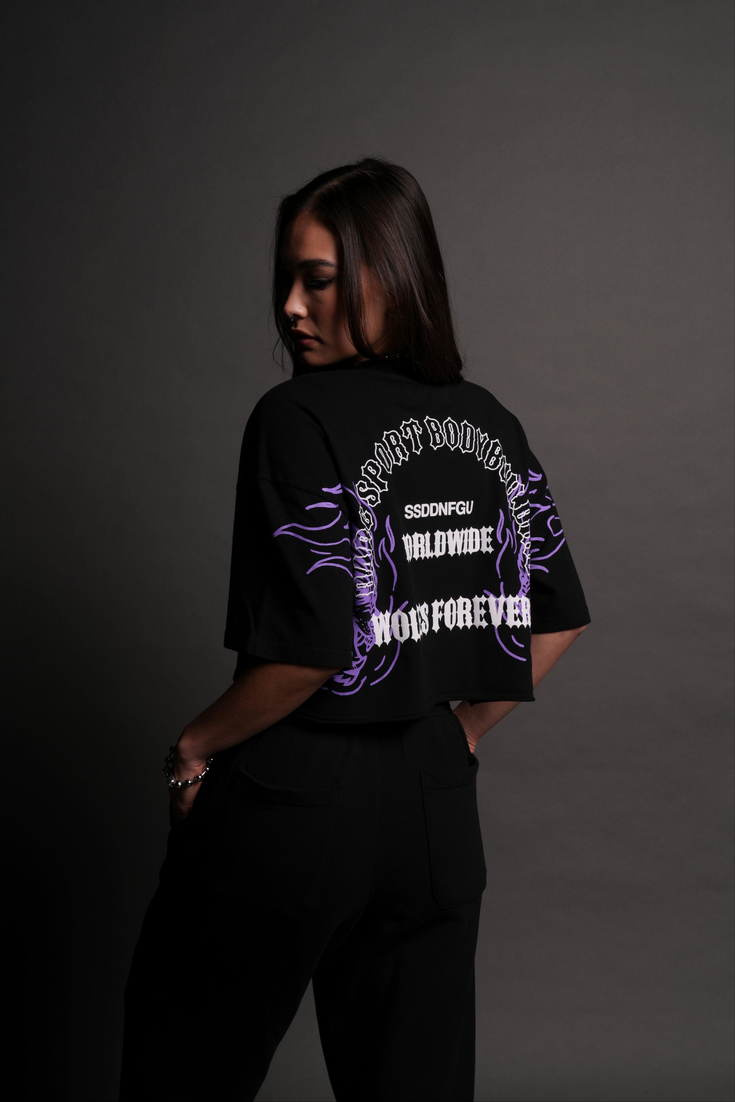 The One You Feed V2 "Premium" Oversized (Cropped) Tee in Black — imagem 3