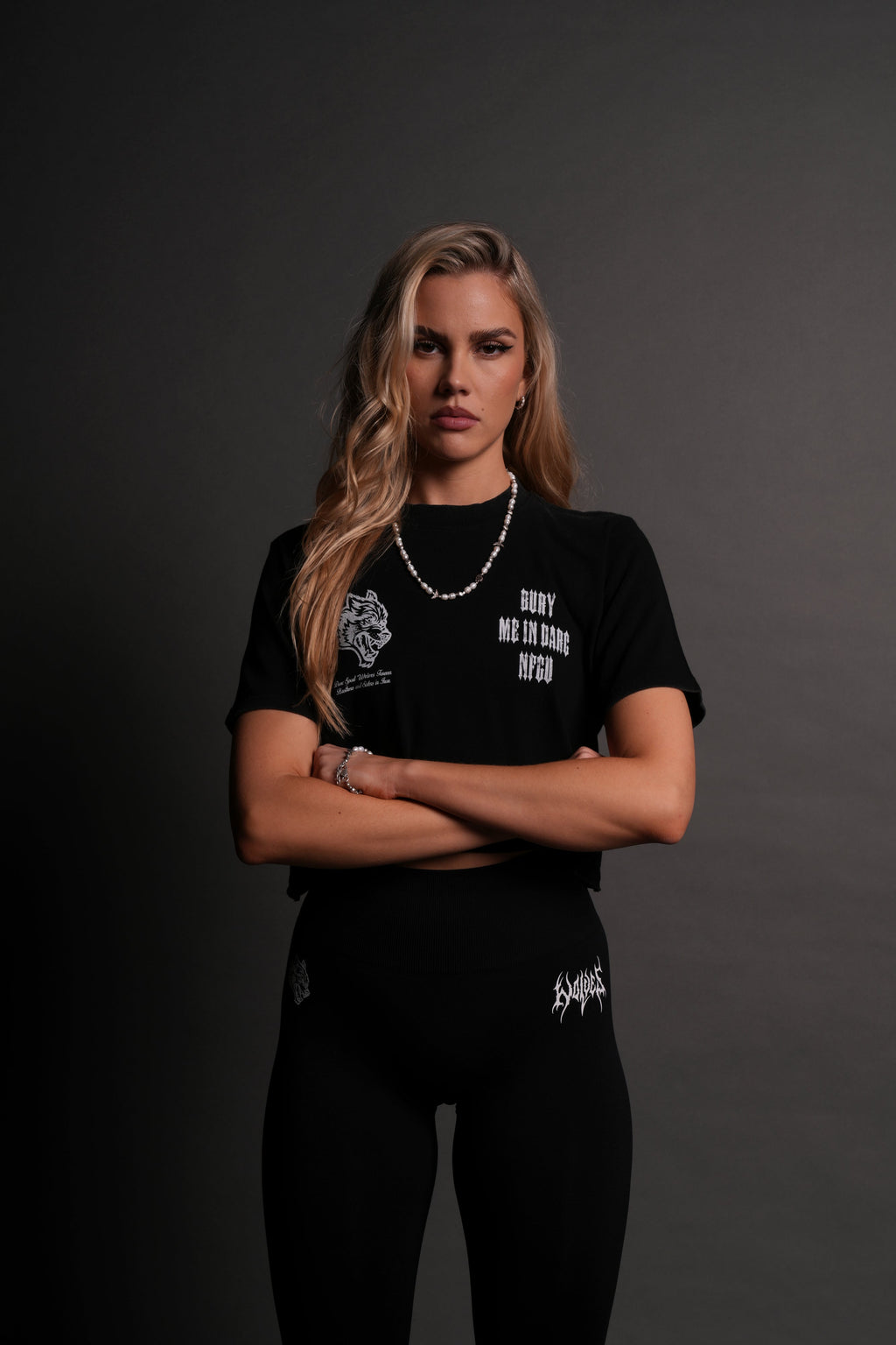 Bury Me In Darc NFGU "Premium" (Cropped) Tee in Black — imagem 5