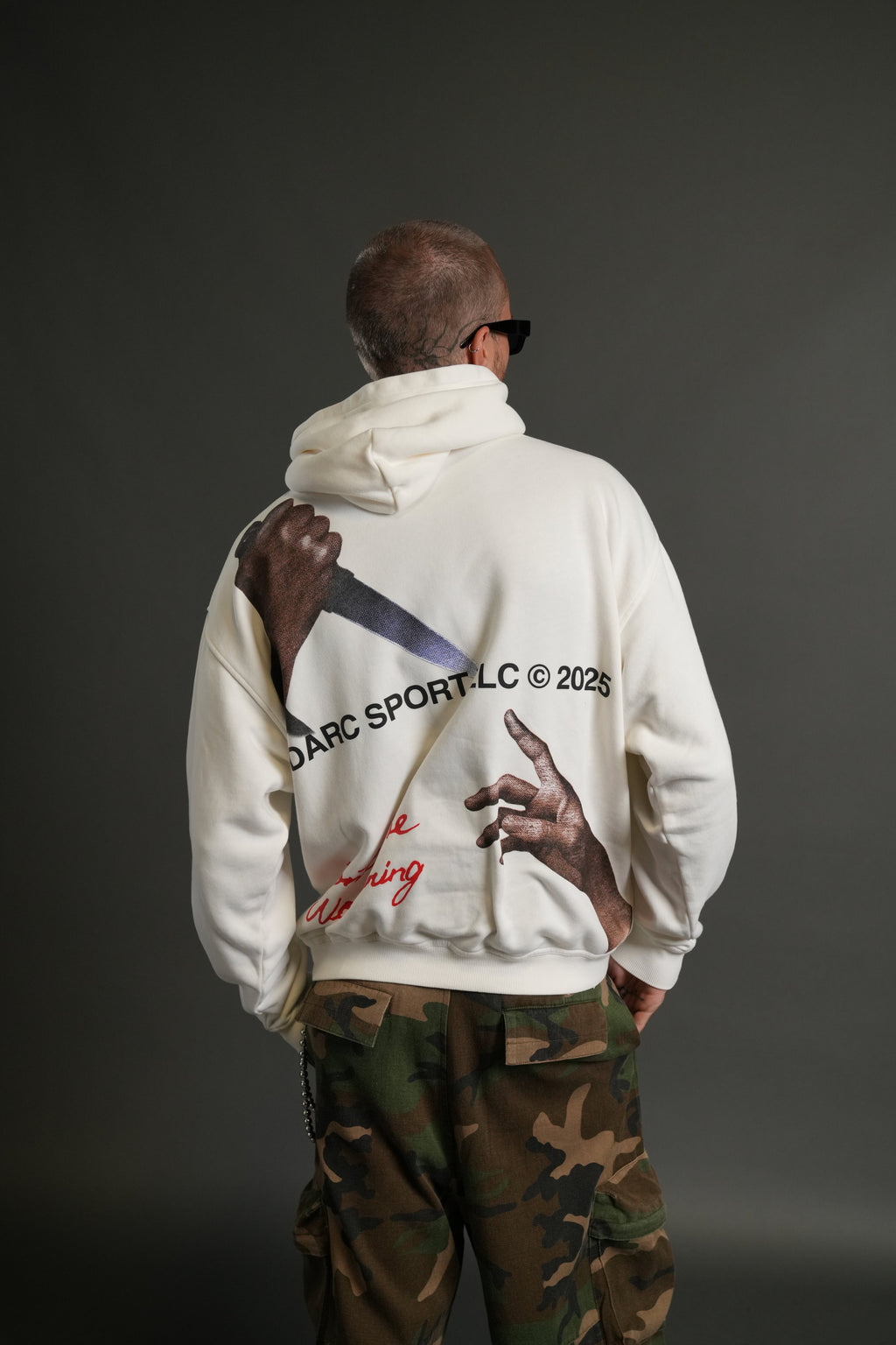 Eternal Blood "Pierce" Hoodie in Cream — imagem 4