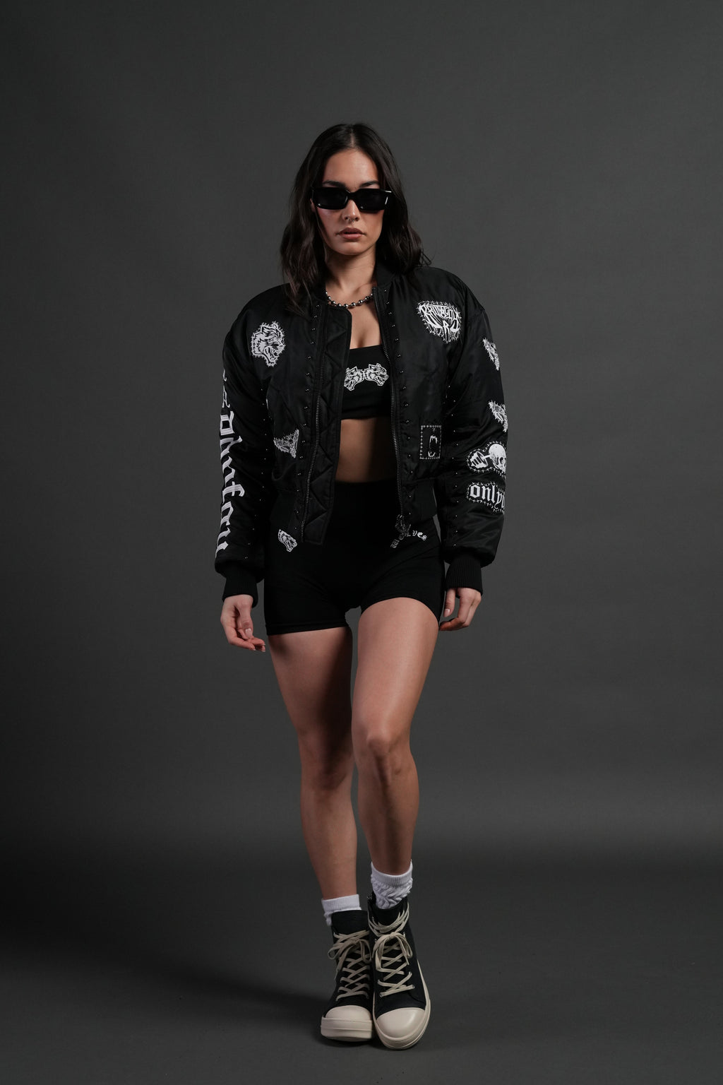 Give it Your All Trin Bomber in Black — imagem 3