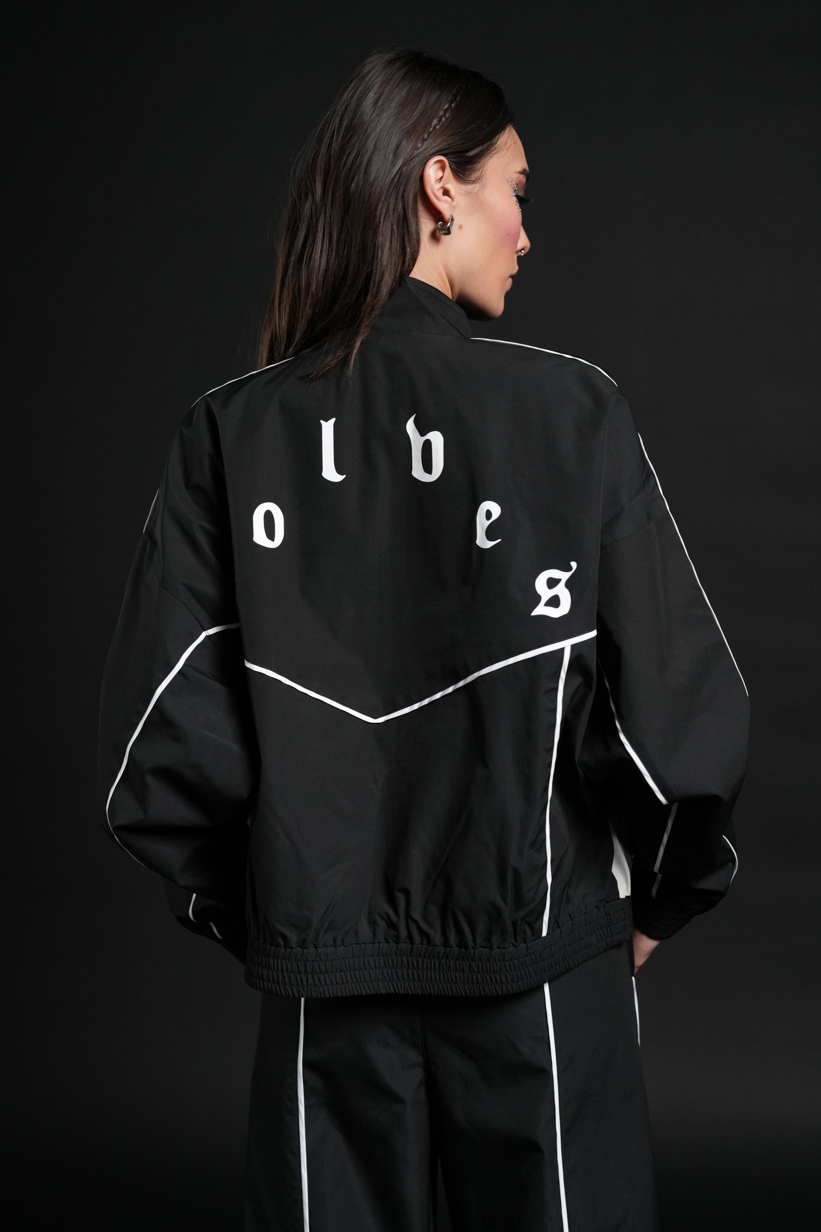 Darc Sport Wolves Unisex Pyramid Quinn Track Jacket in Black/Sand — imagem 11