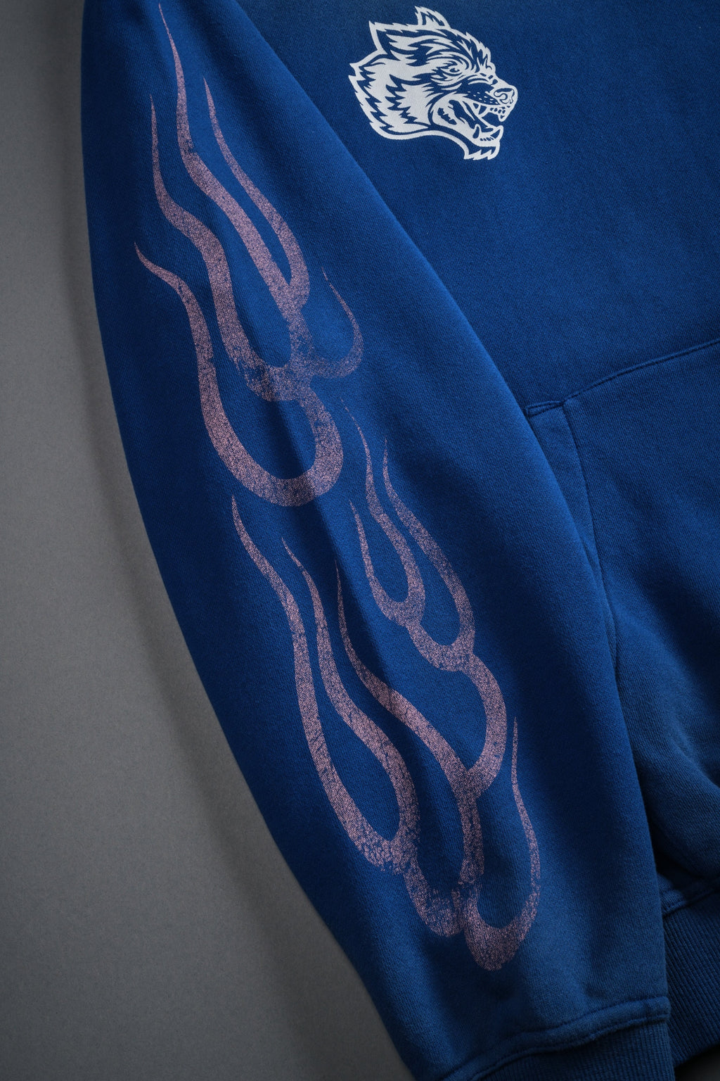 Powerhouse of the Cherub Unisex "Pierce" Hoodie in Darc Cobalt Drift Wash — imagem 13