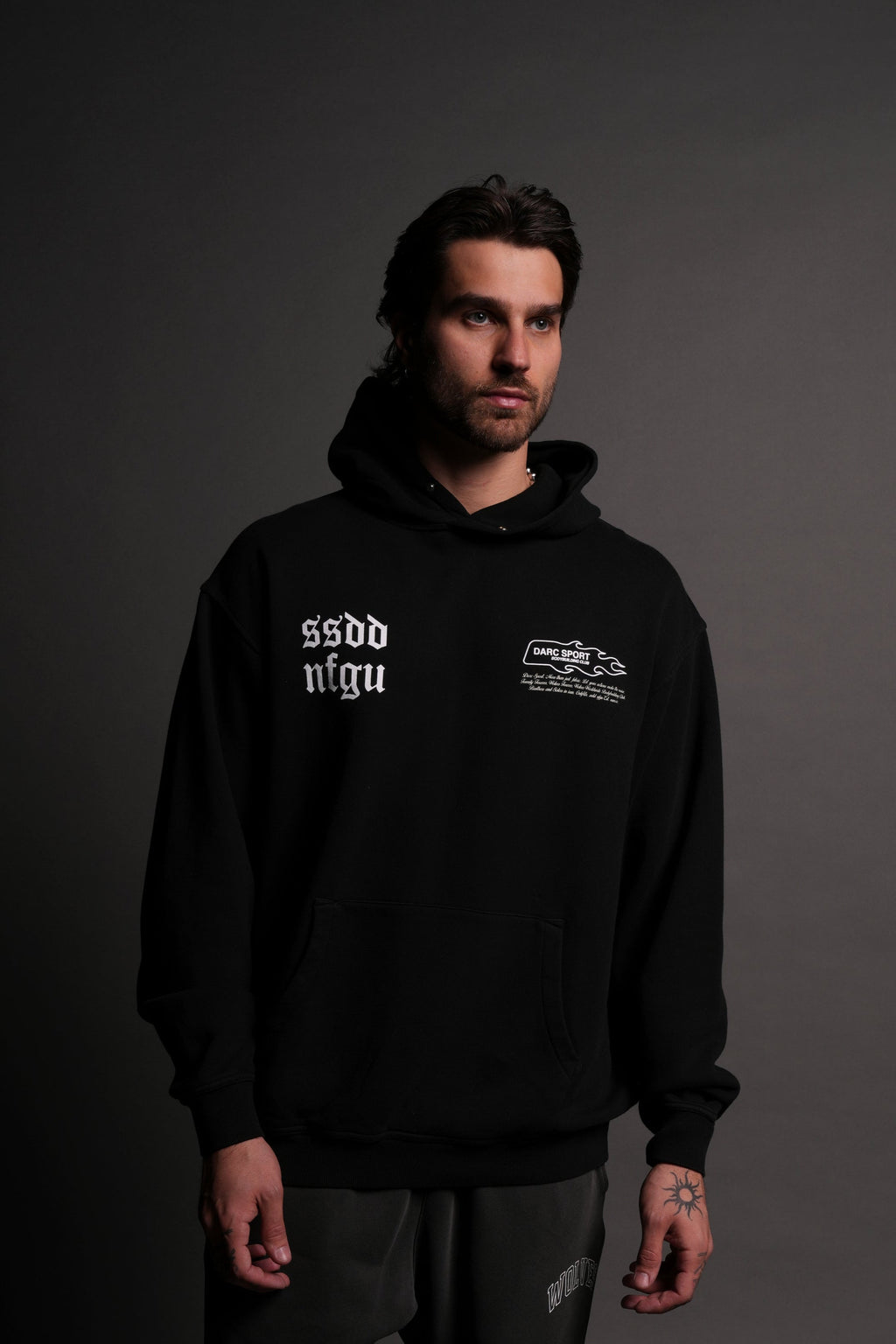 Three Wolves "Pierce" Hoodie in Black — imagem 2