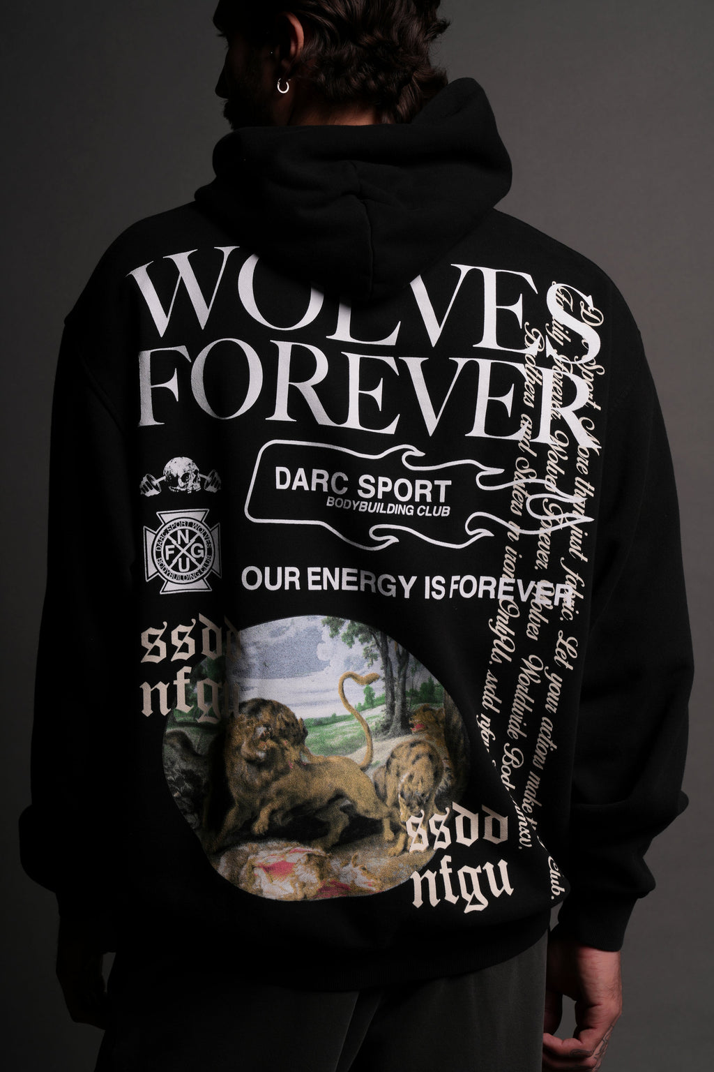 Three Wolves "Pierce" Hoodie in Black — imagem 9