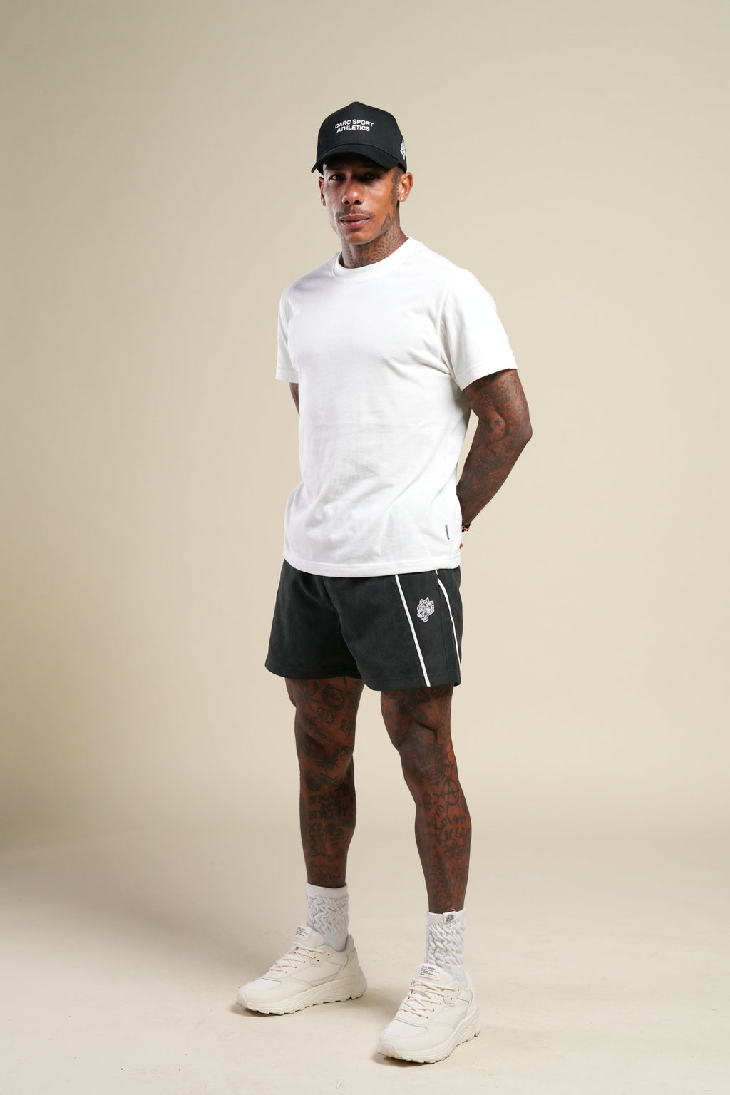 Dual Darby Track Shorts in Black — imagem 4
